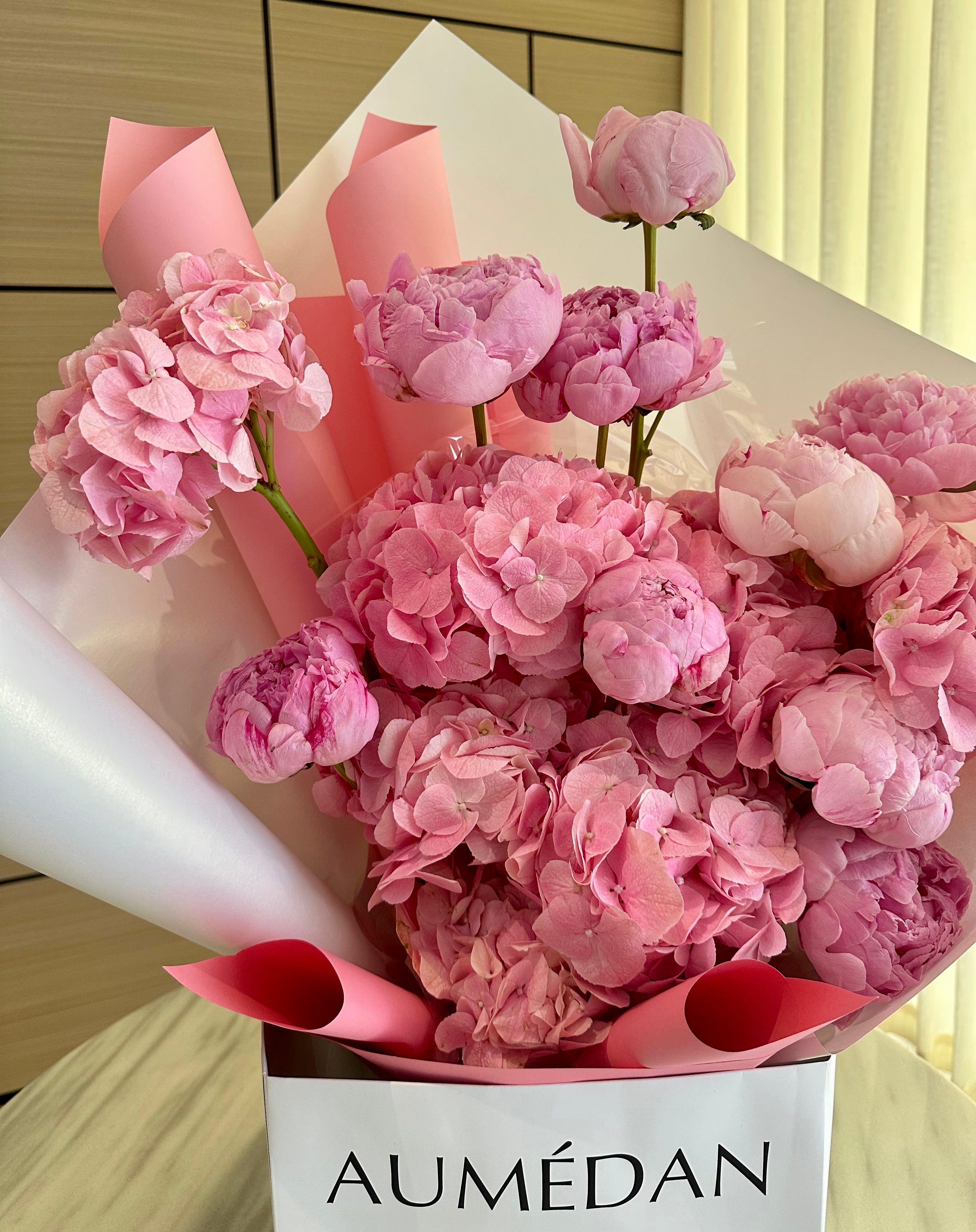PEONY FLUFF - MEDIUM BOUQUET