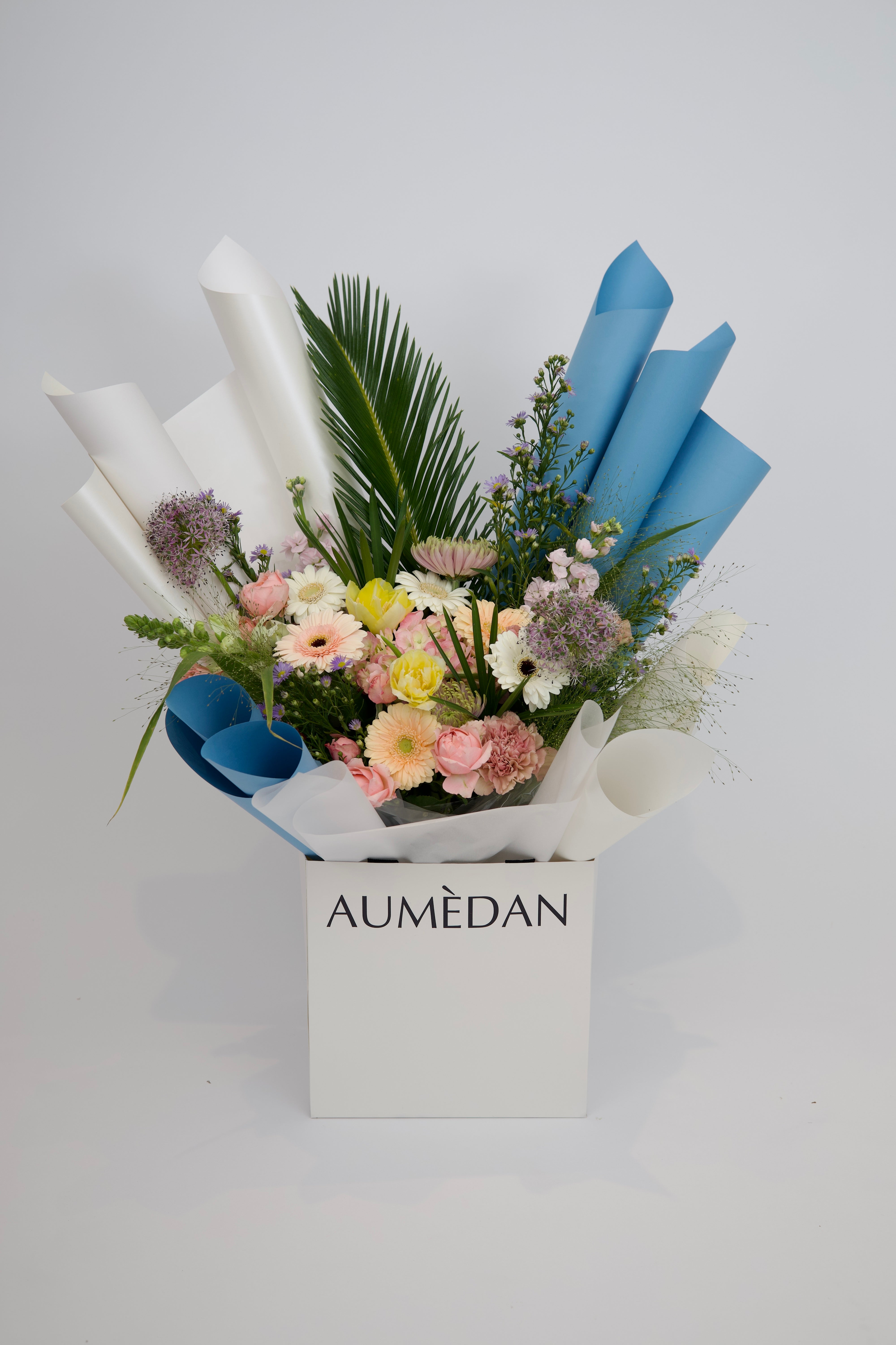 TAKE ME TO POSITANO - MEDIUM BOUQUET