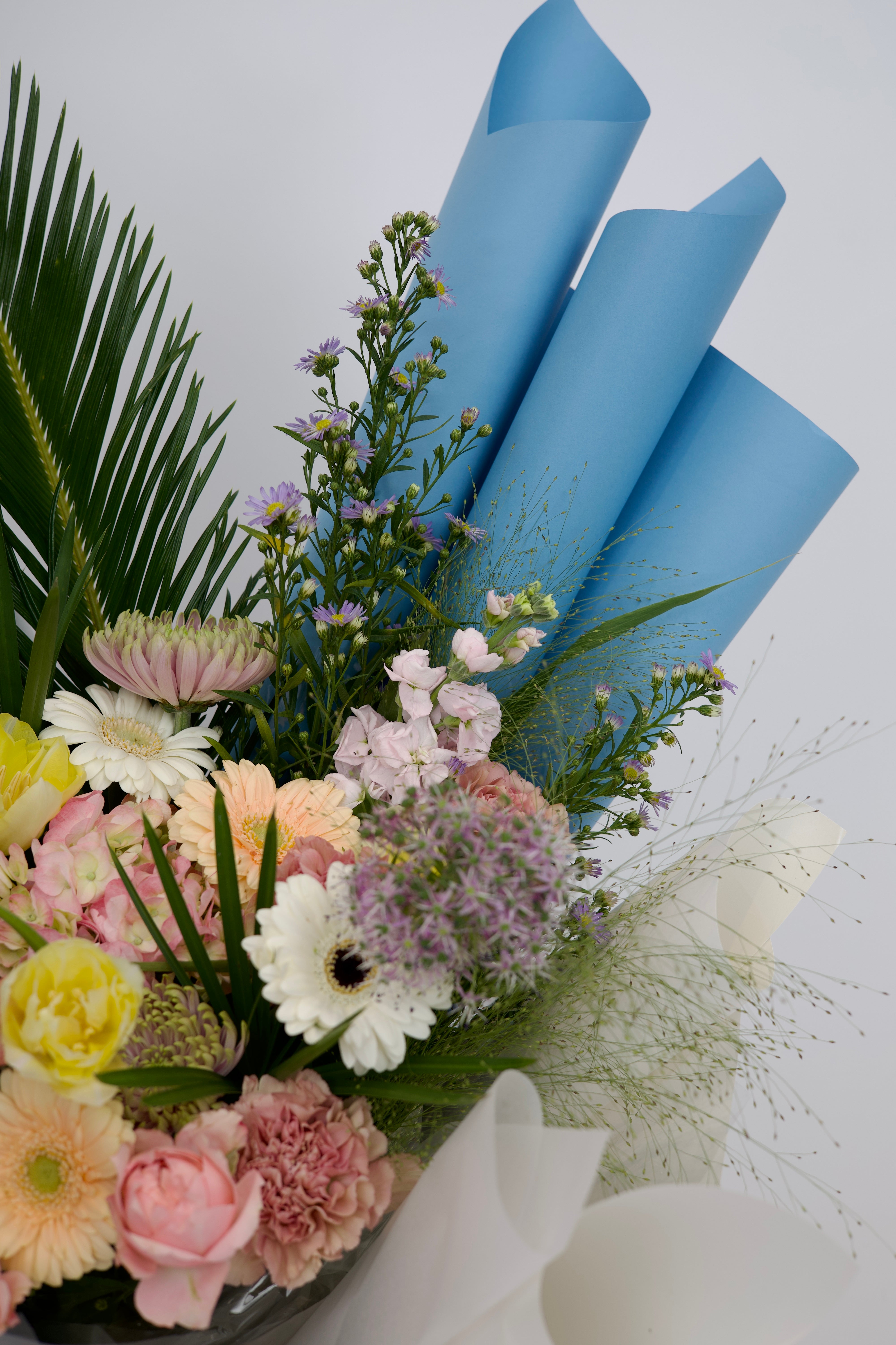TAKE ME TO POSITANO - MEDIUM BOUQUET