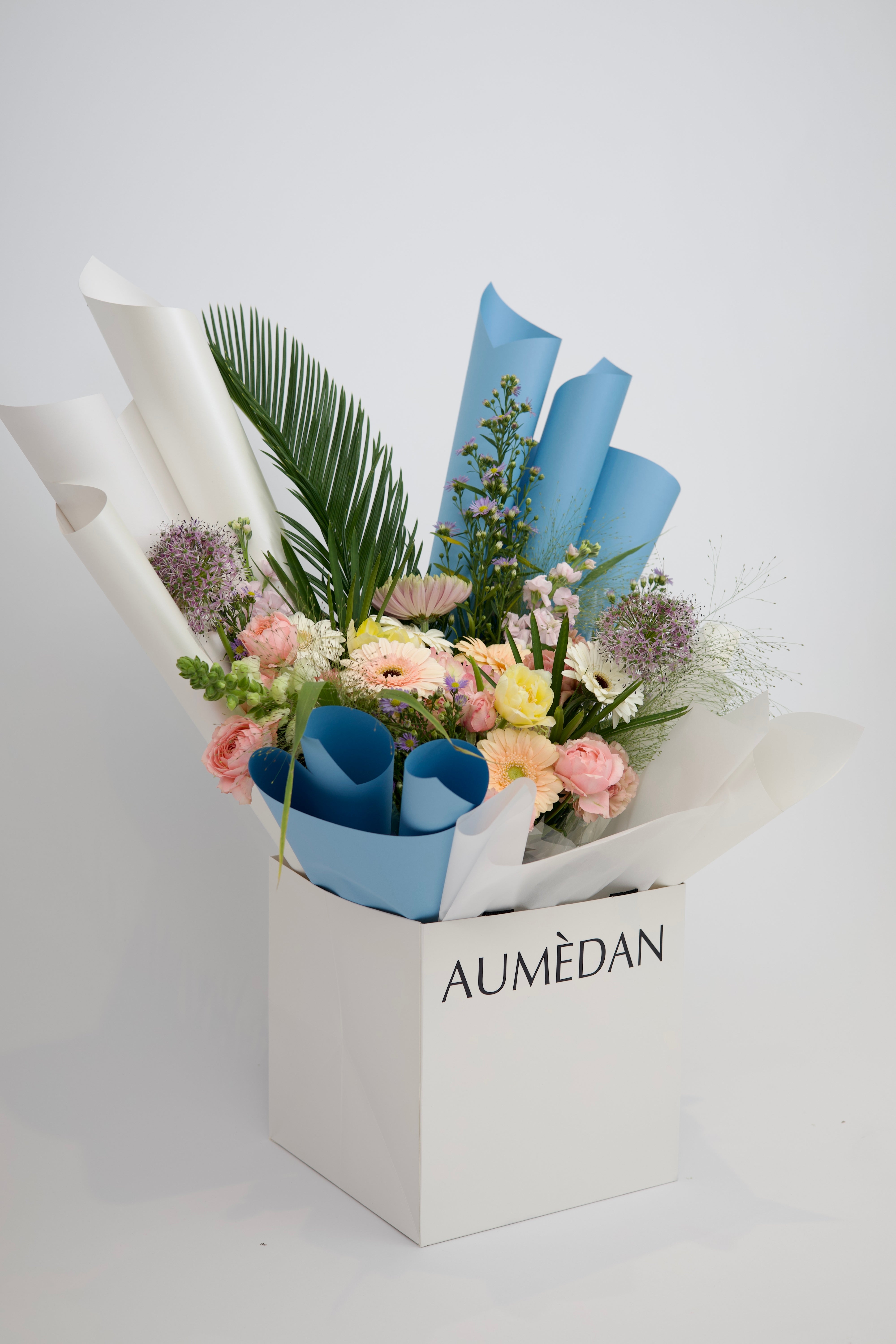 TAKE ME TO POSITANO - MEDIUM BOUQUET