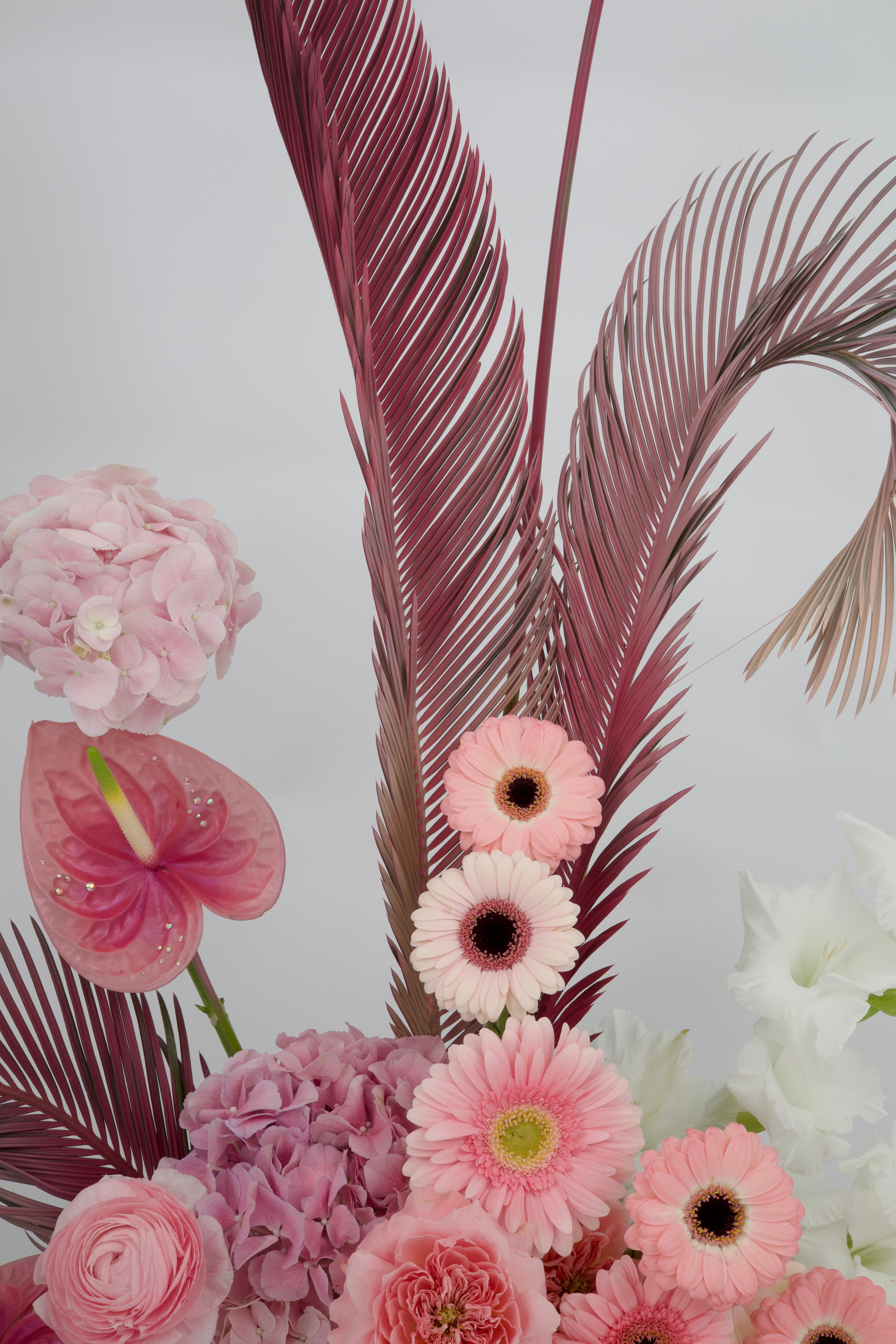 ARIANA’S - VASE ARRANGEMENT