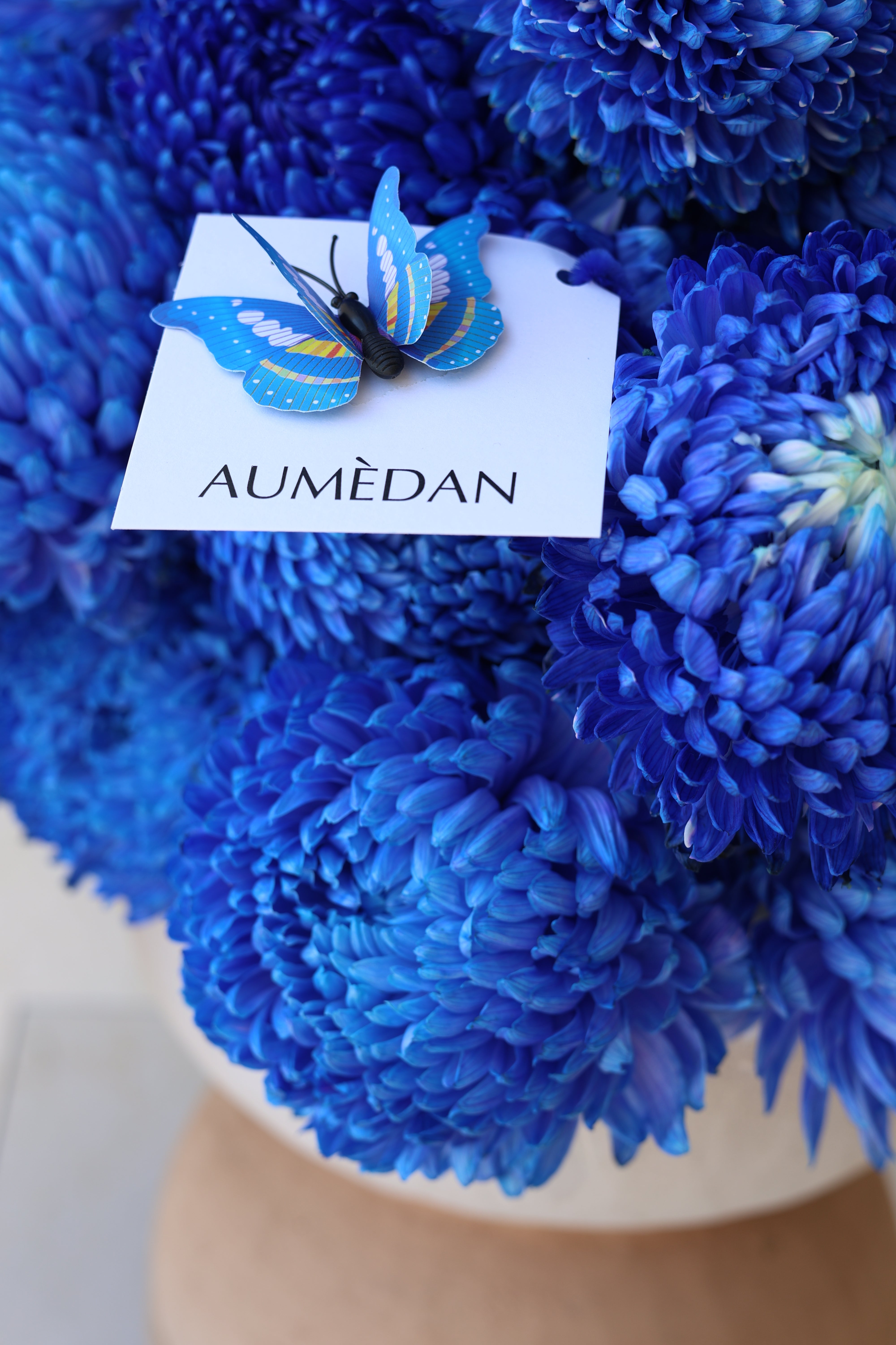 OCEAN BLUE - 360º VASE ARRANGEMENT