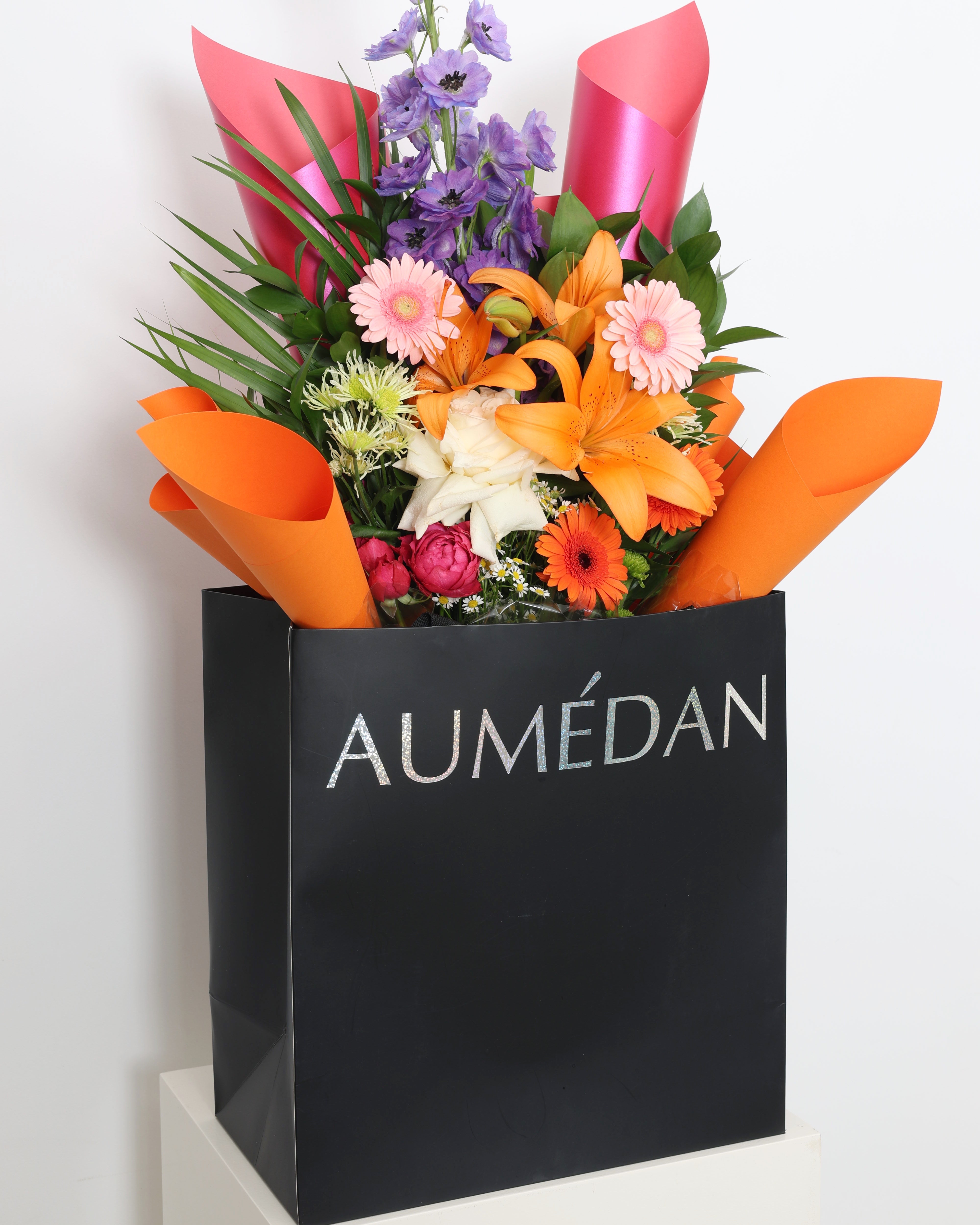 BOLD BLOOM - SLEEVE BOUQUET