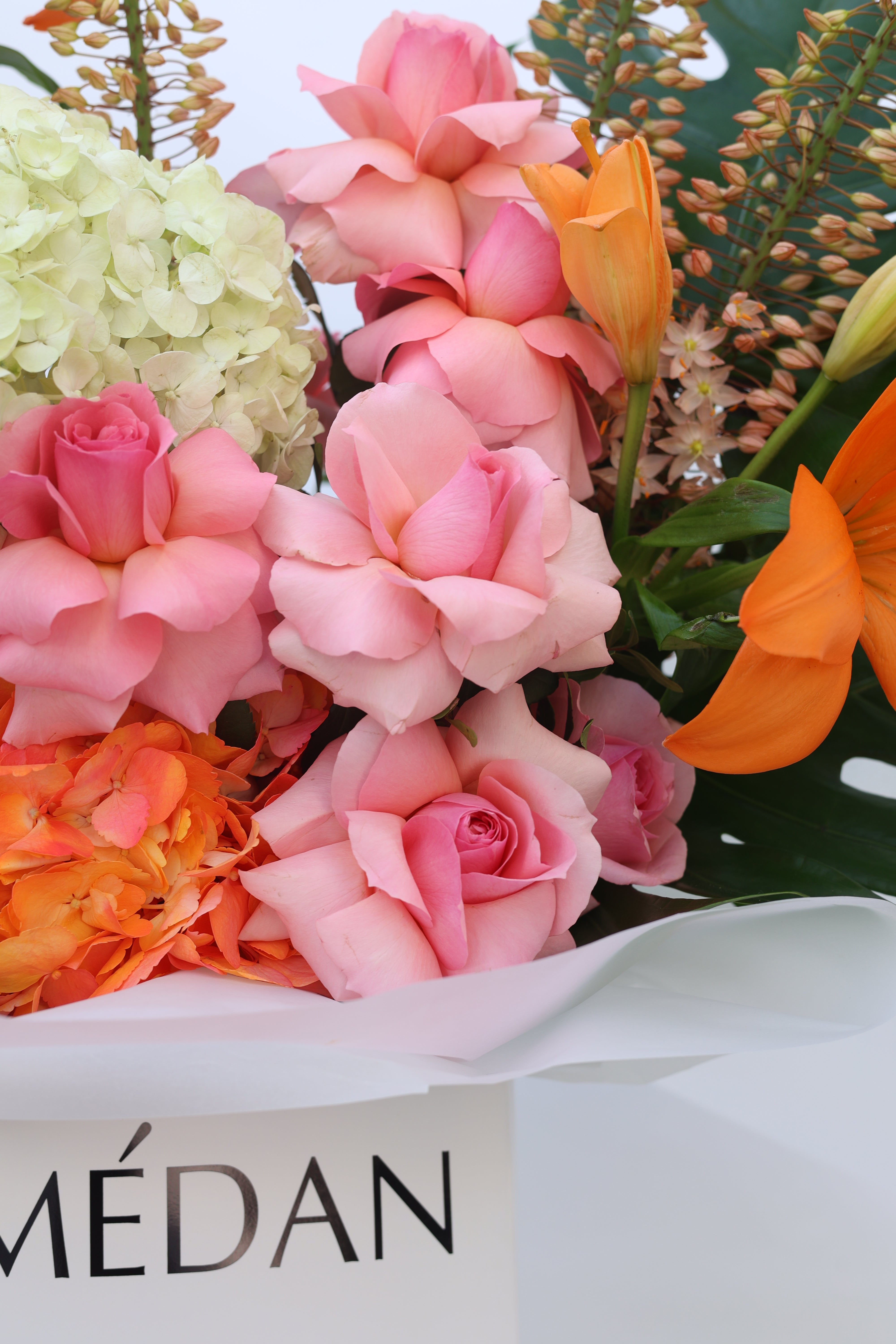 Paradise Baby - MEDIUM BOUQUET