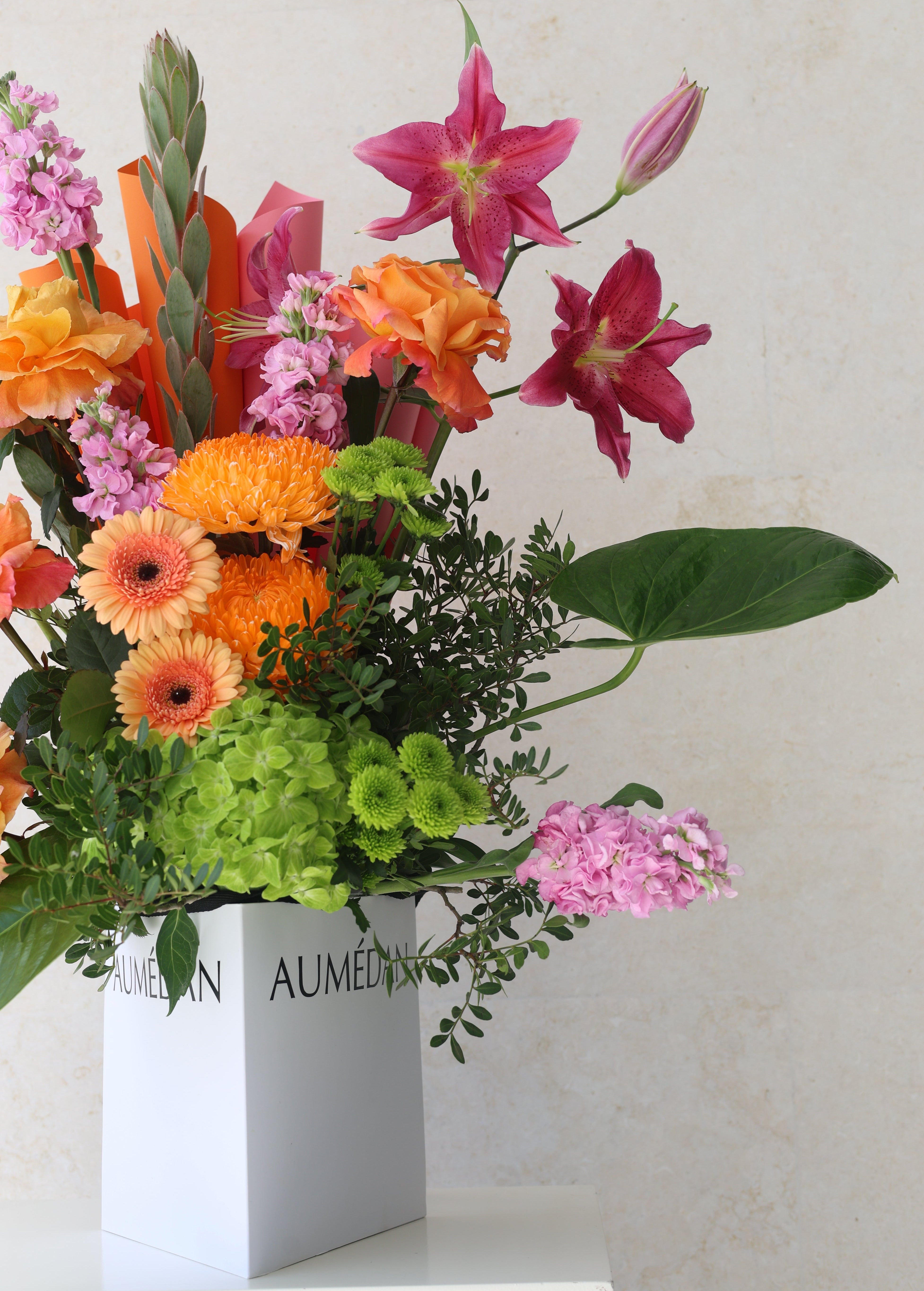 SUMMER BLOSSOMS - TRITOTE BAG ARRANGEMENT