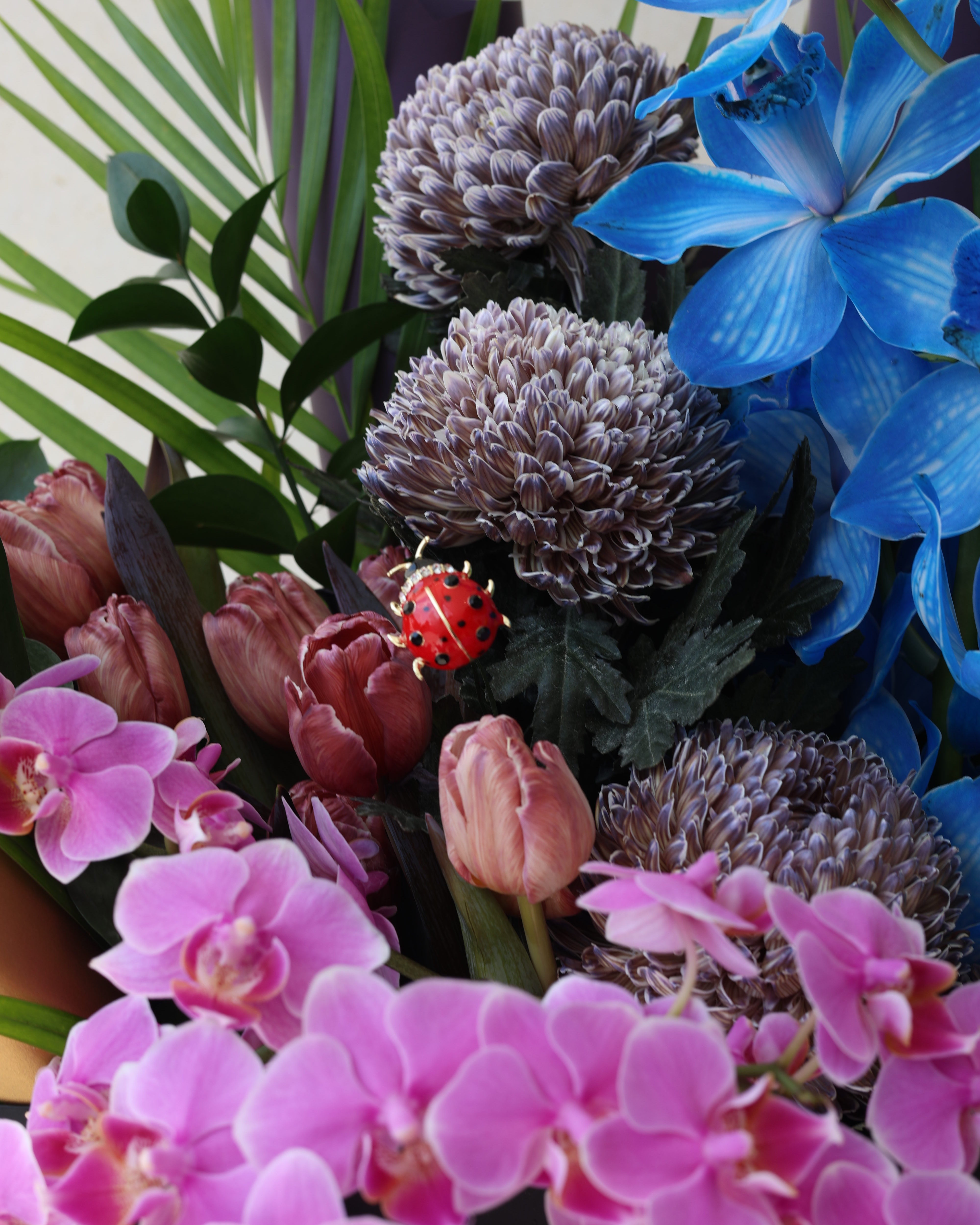 COCCINELLE RÊVERIE - SLEEVE BOUQUET