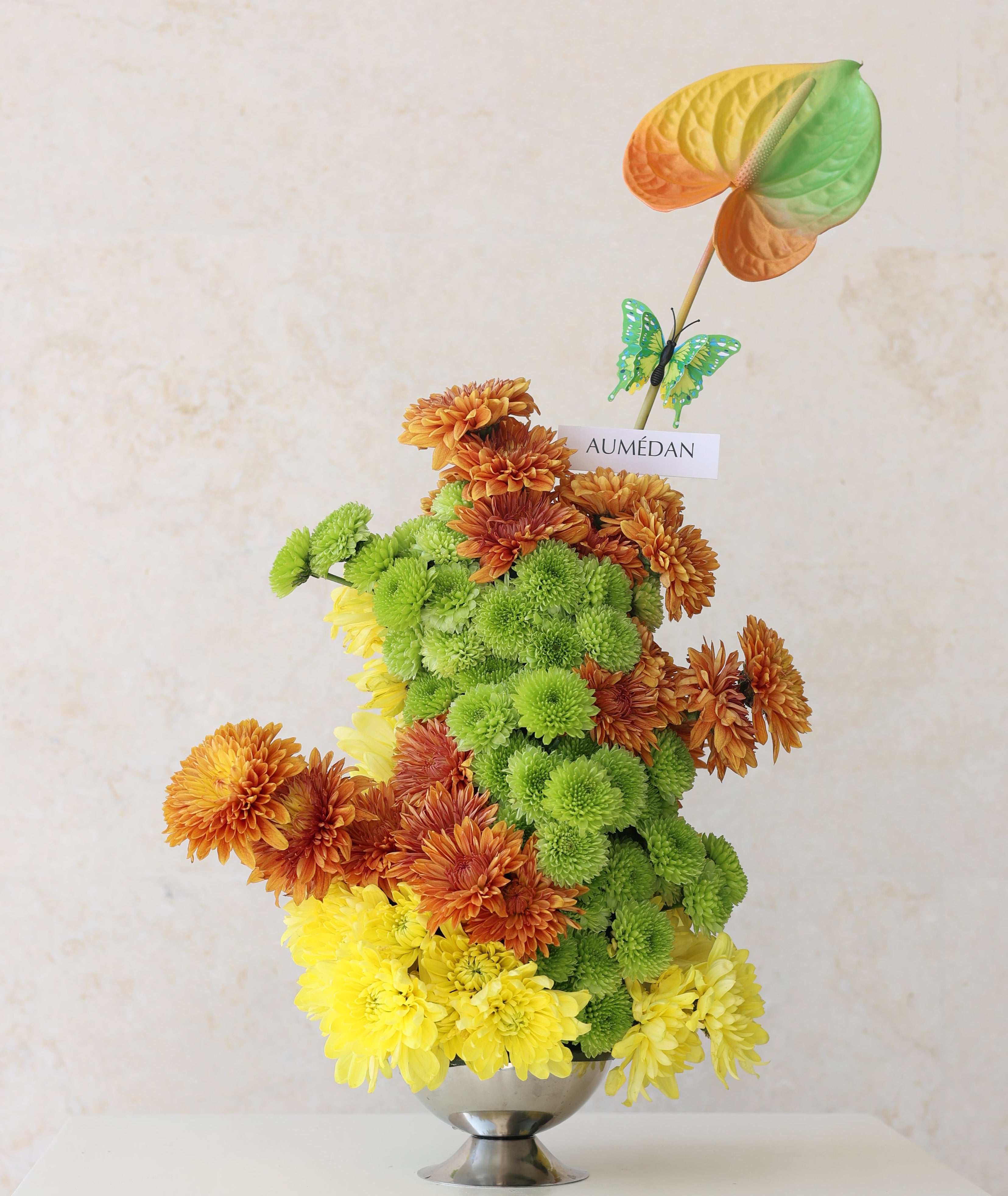 On the WILD side - 360º VASE ARRANGEMENT