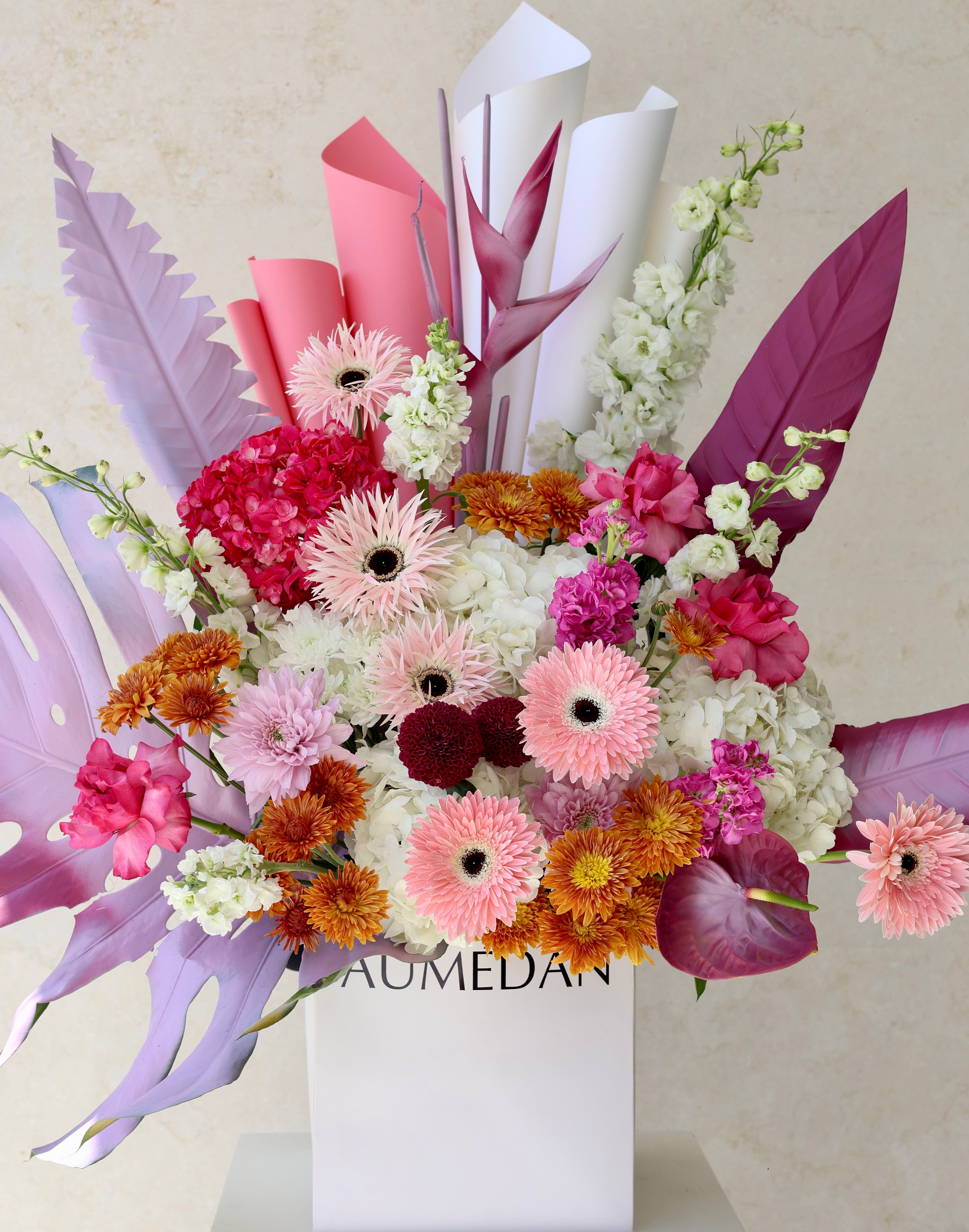 Blush Balance - Cube Bag arrangement