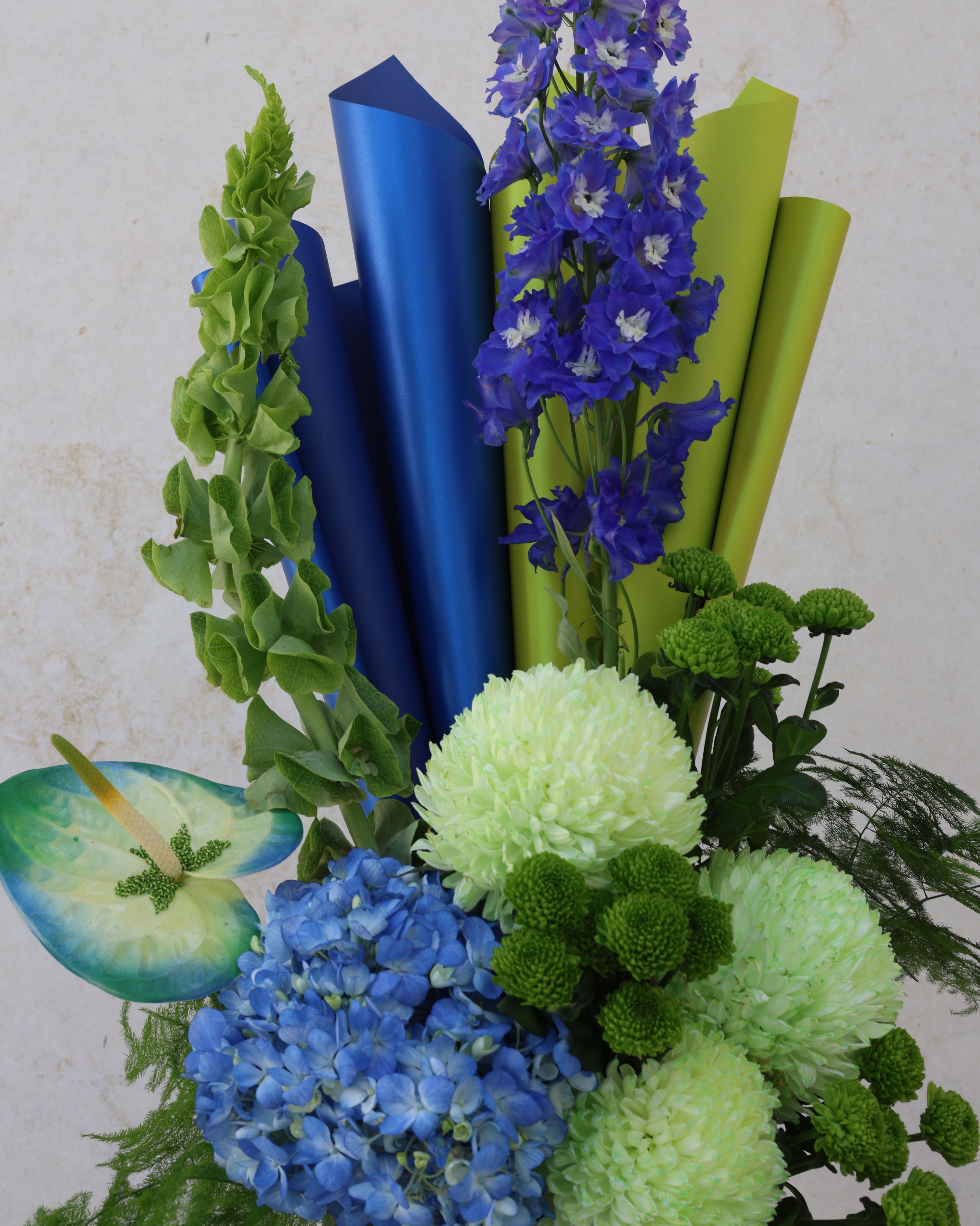 EMERALD TIDE - TRITOTE BAG ARRANGEMENT