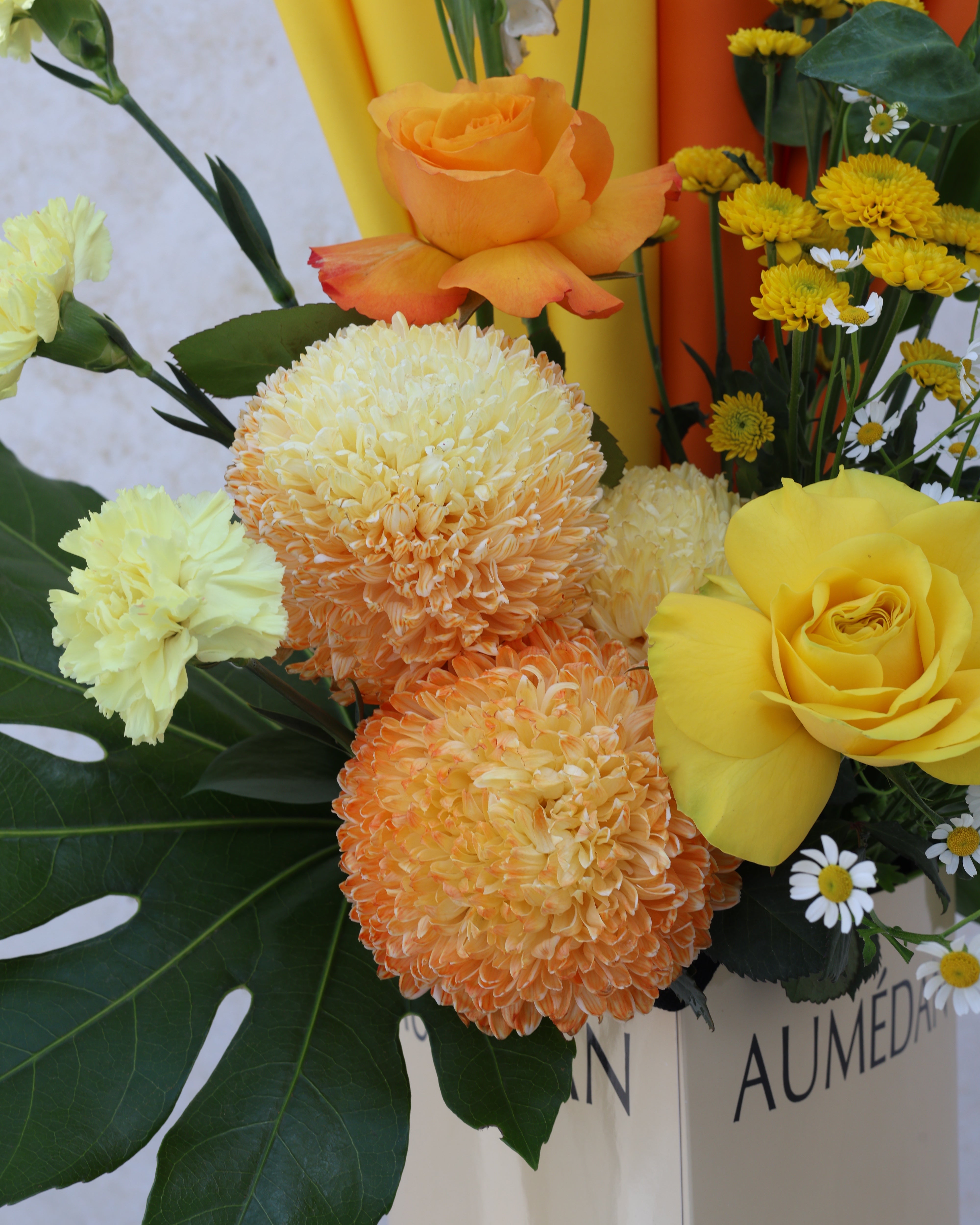 AUTUMN EMBER - TRITOTE BAG ARRANGEMENT