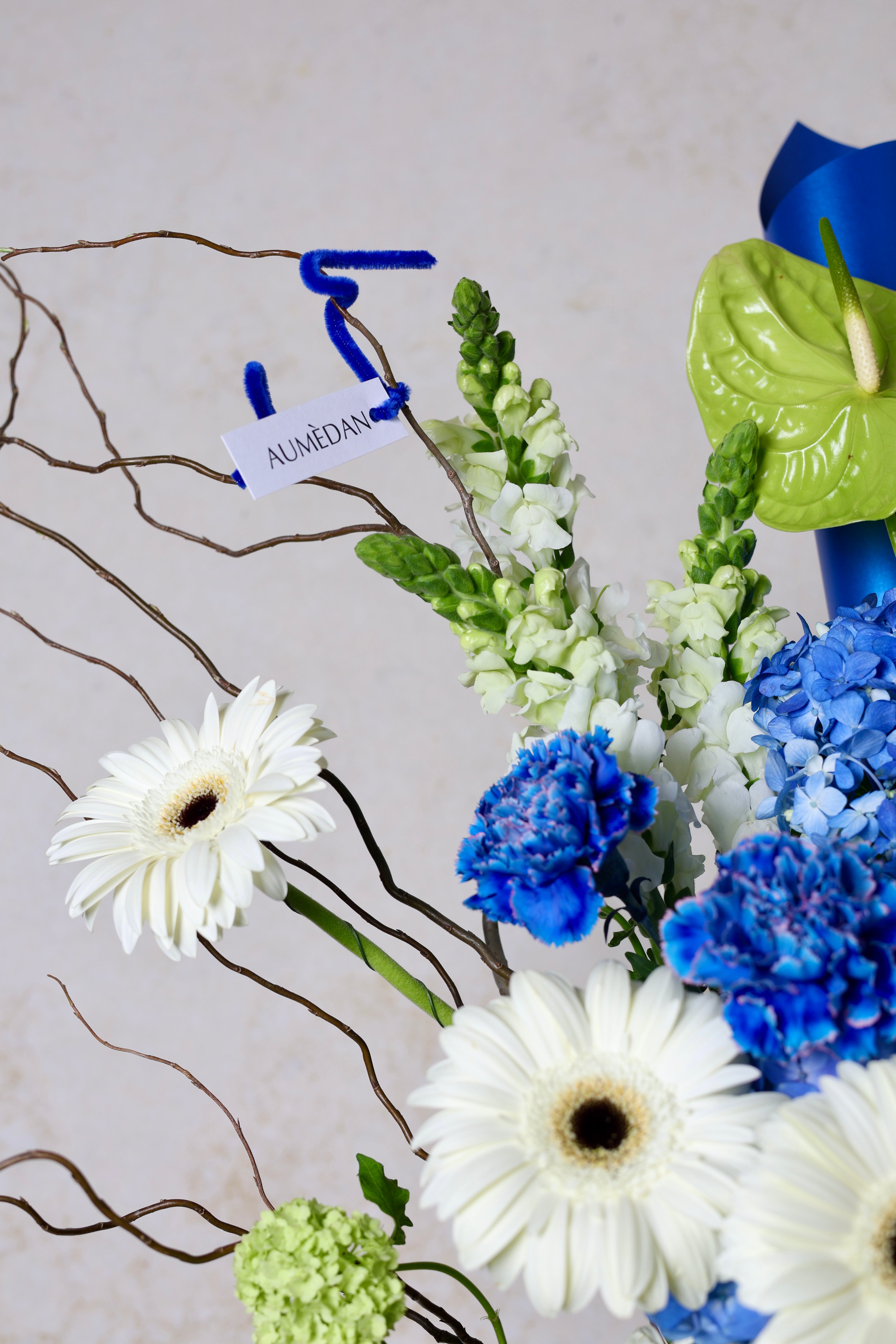 OUT OF THE NORM - VASE ARRANGEMENT