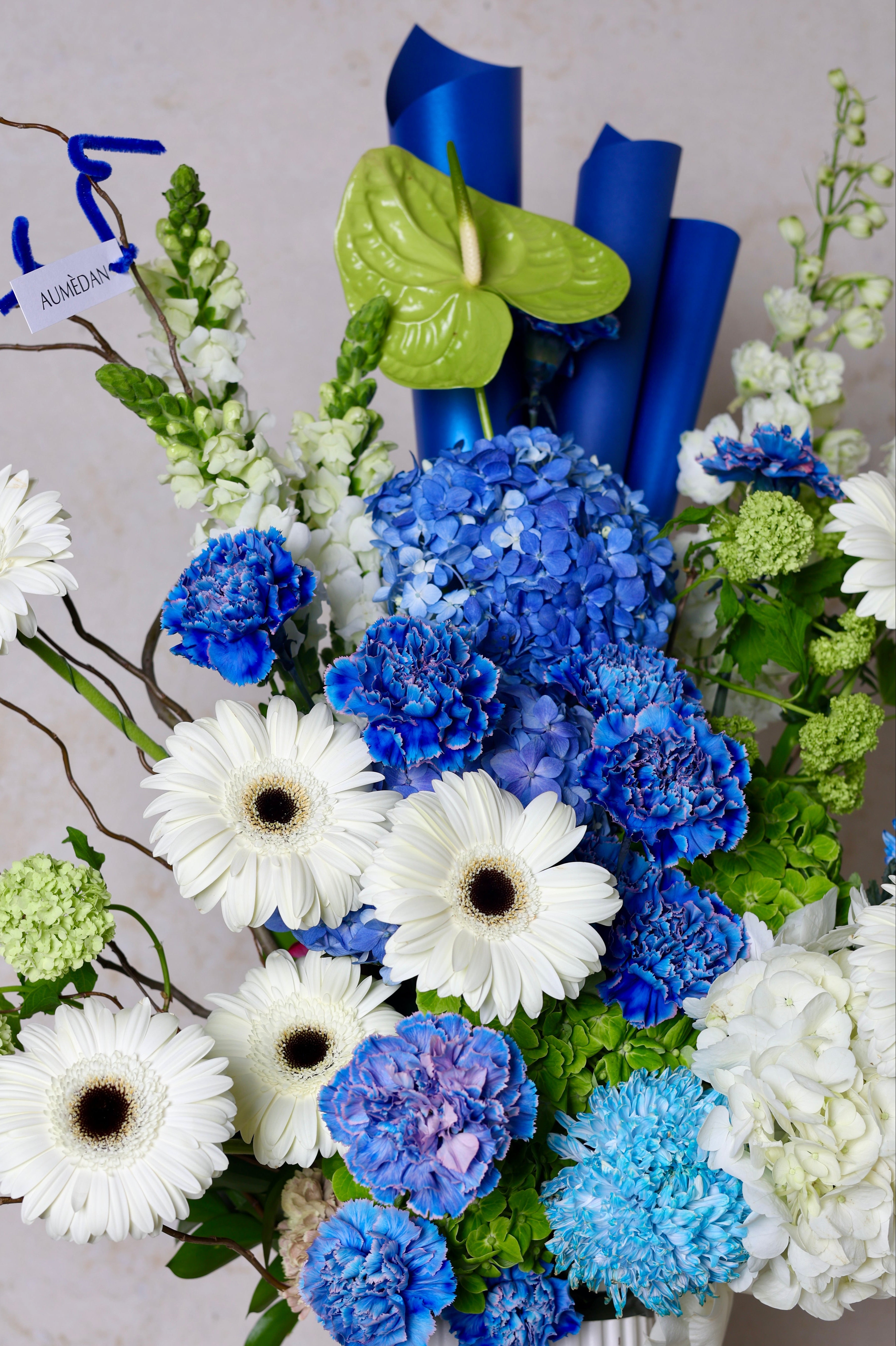 OUT OF THE NORM - VASE ARRANGEMENT