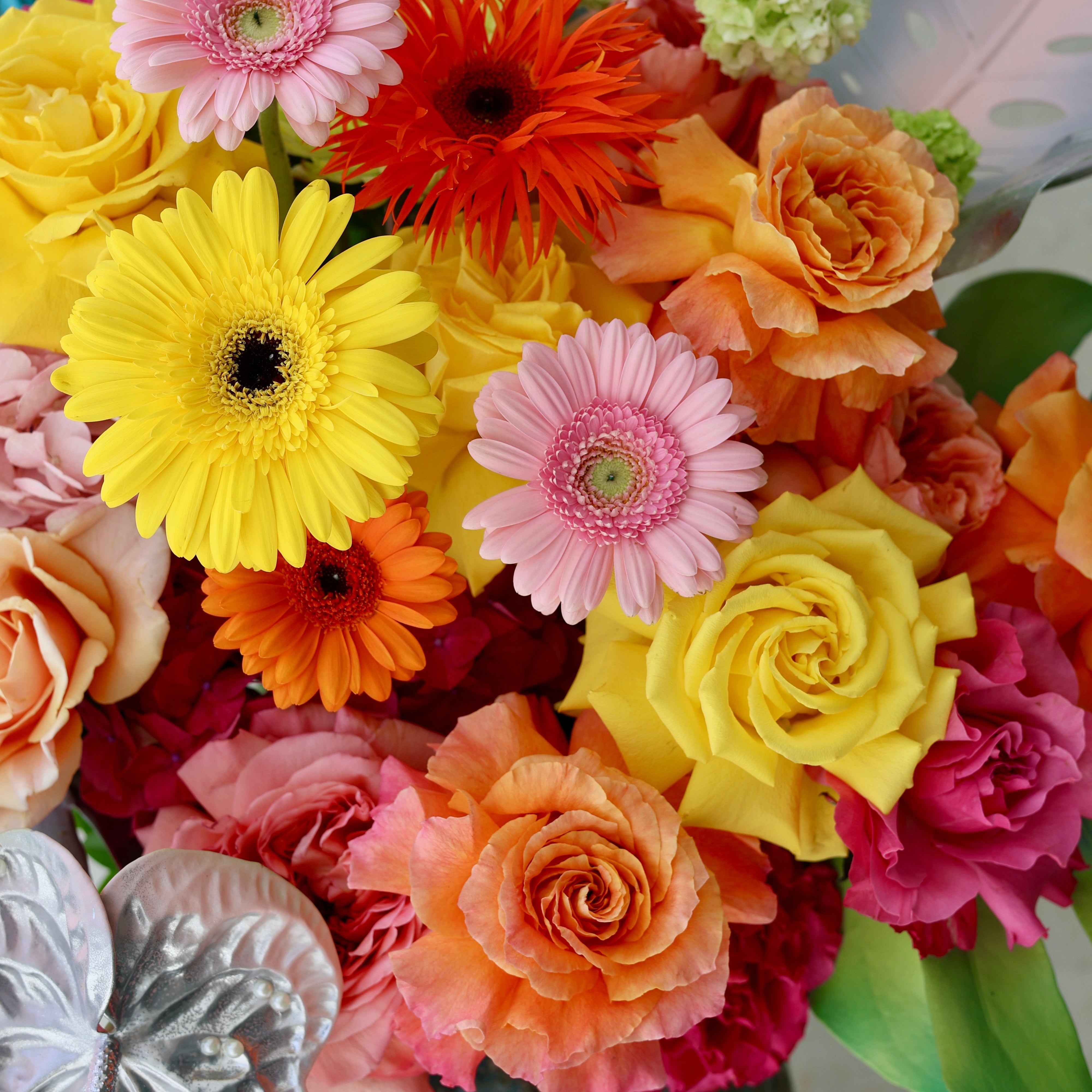 BRIGHTEN MY DAY - VASE ARRANGEMENT