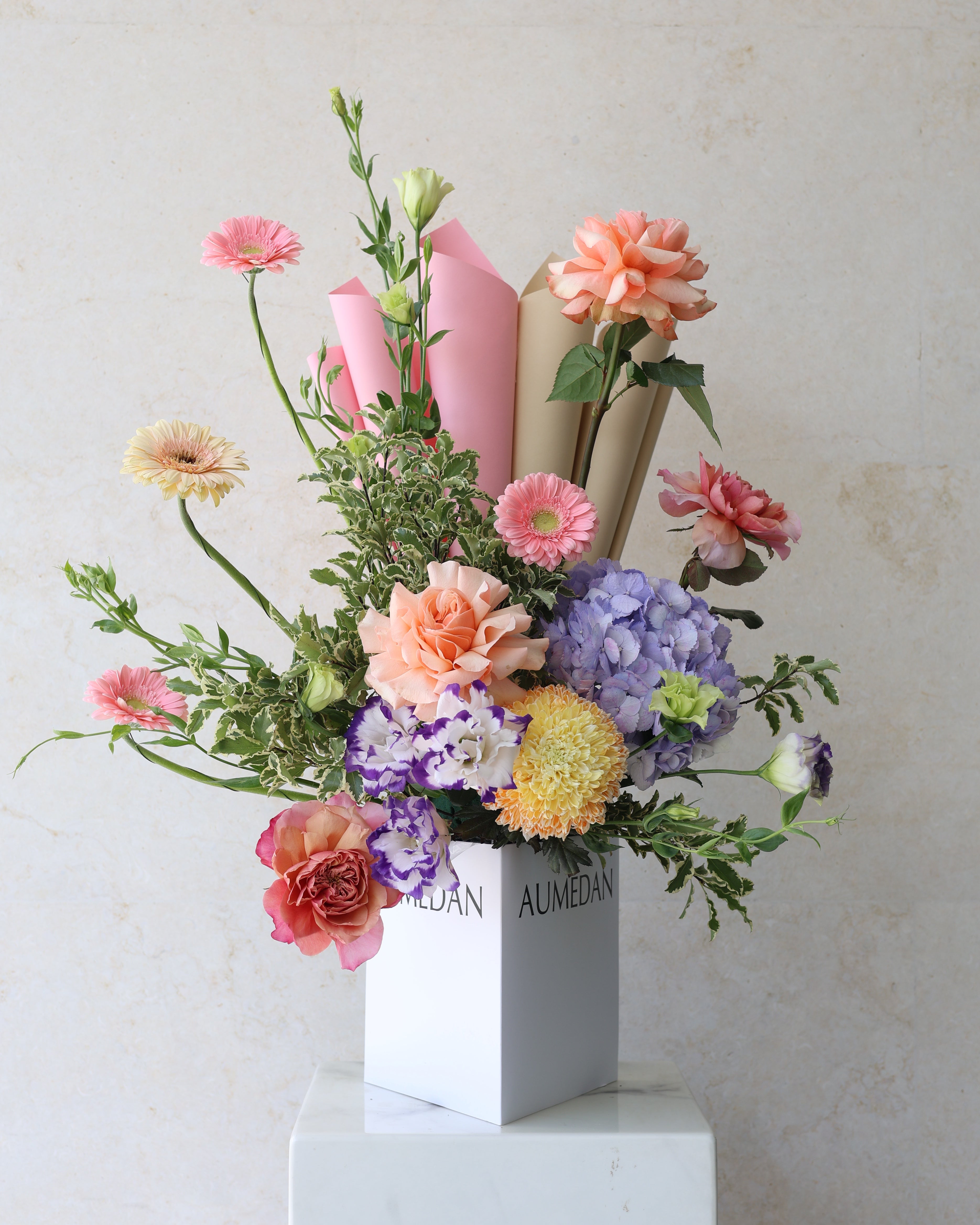 BUTTER CREAM BLOSSOMS - TRITOTE BAG ARRANGEMENT