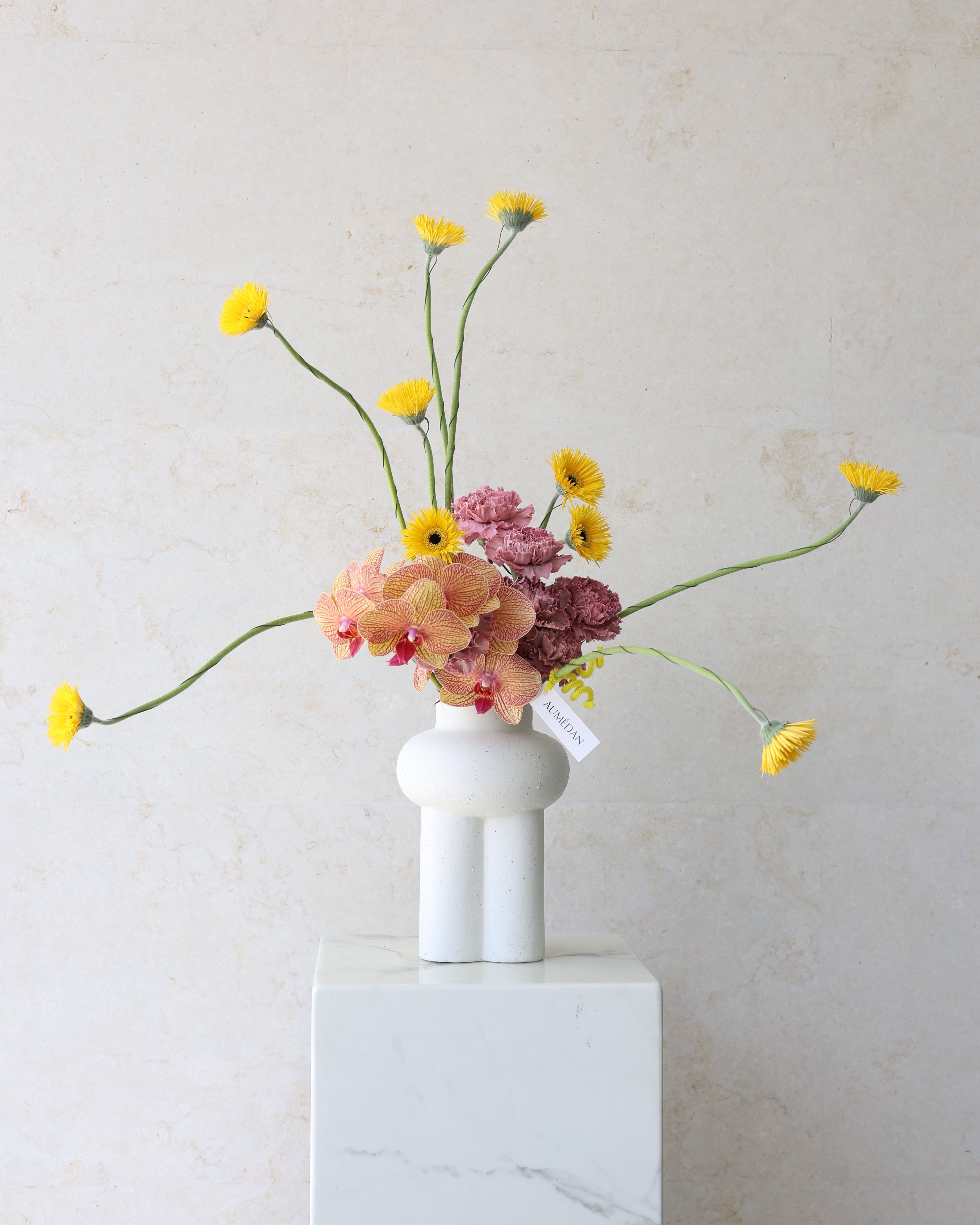 GOLDEN HOUR - VASE ARRANGEMENT