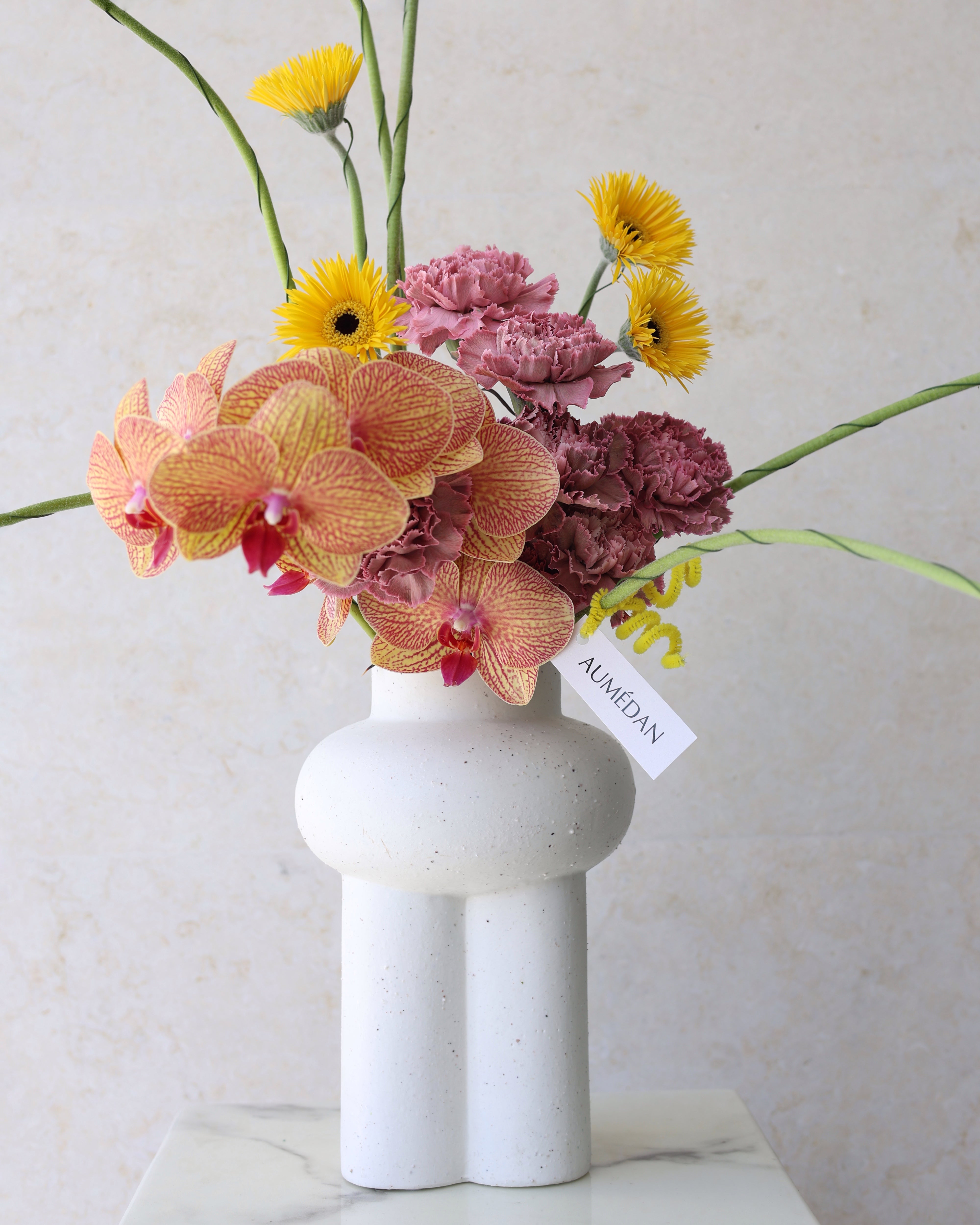 GOLDEN HOUR - VASE ARRANGEMENT