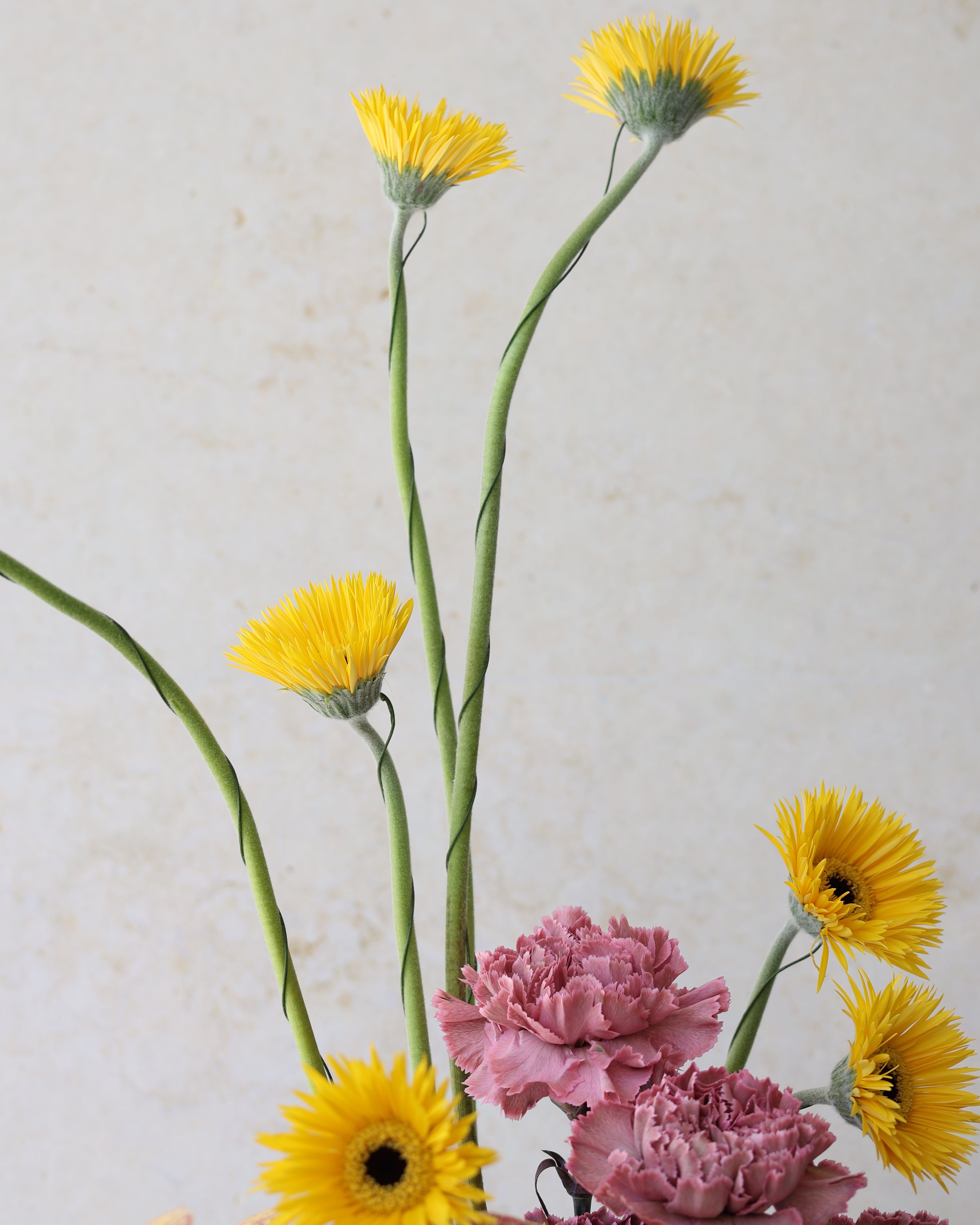 GOLDEN HOUR - VASE ARRANGEMENT