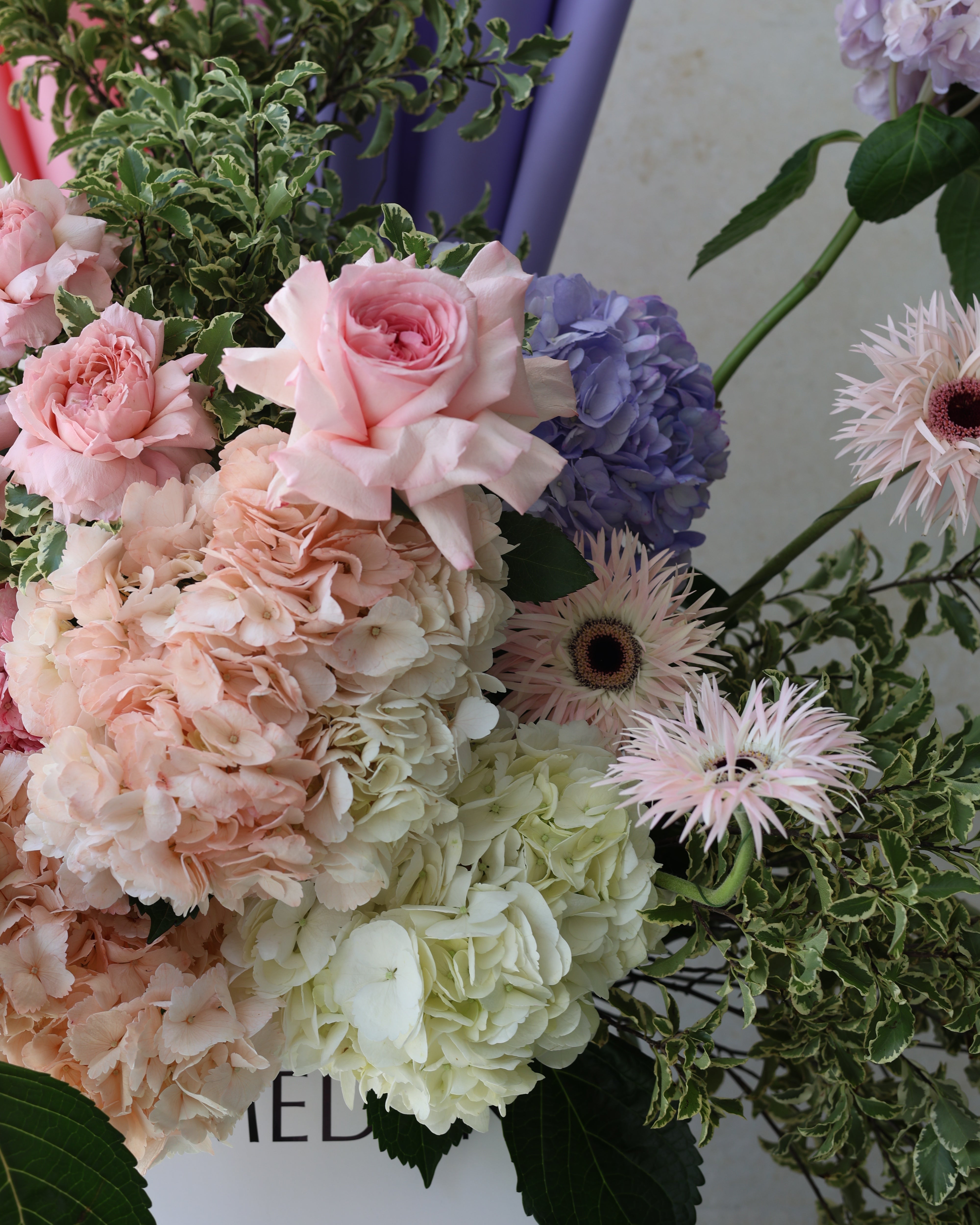 DANDELION DREAMS - Cube Bag arrangement