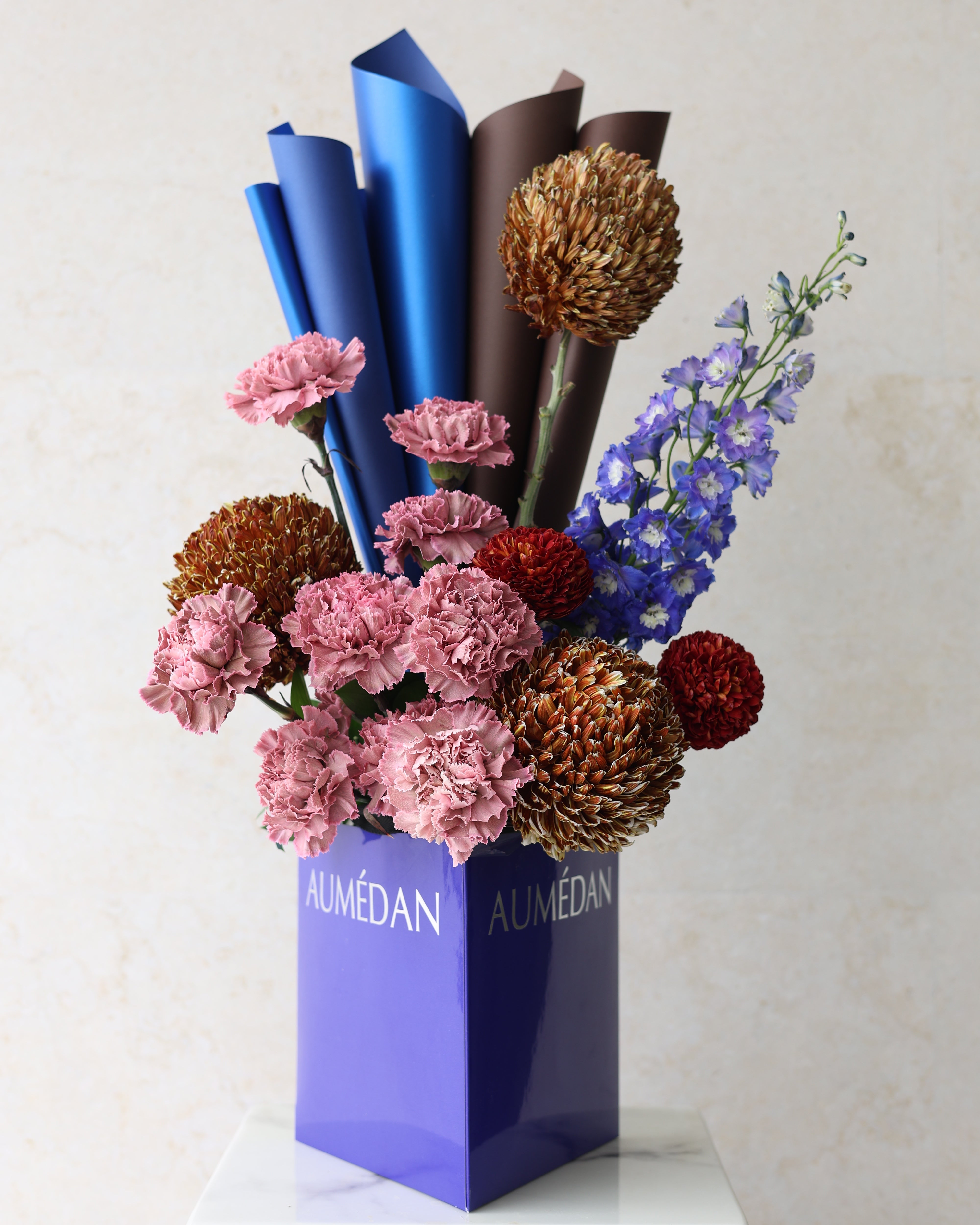 MIDNIGHT MOCHA - TRITOTE BAG ARRANGEMENT