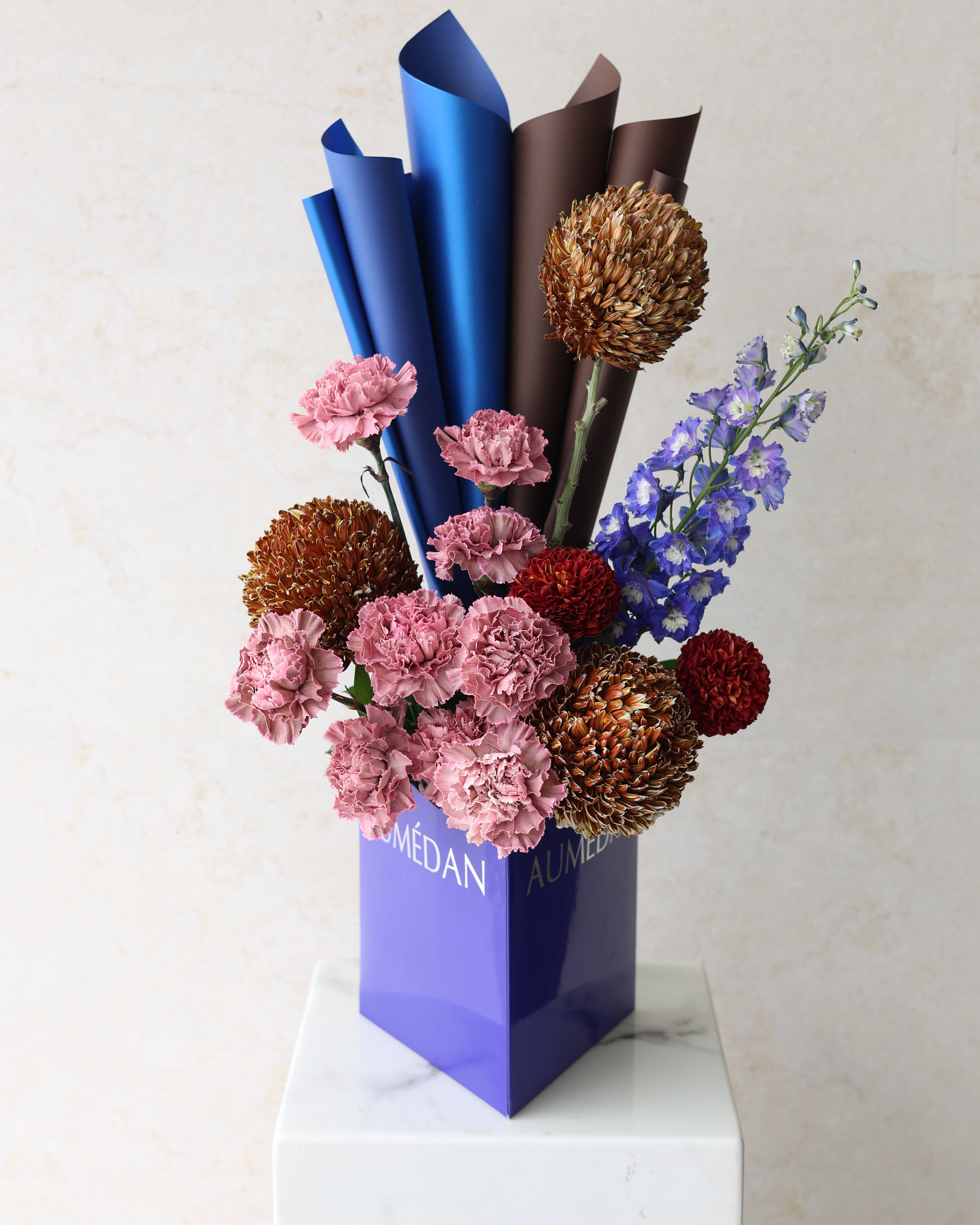 MIDNIGHT MOCHA - TRITOTE BAG ARRANGEMENT