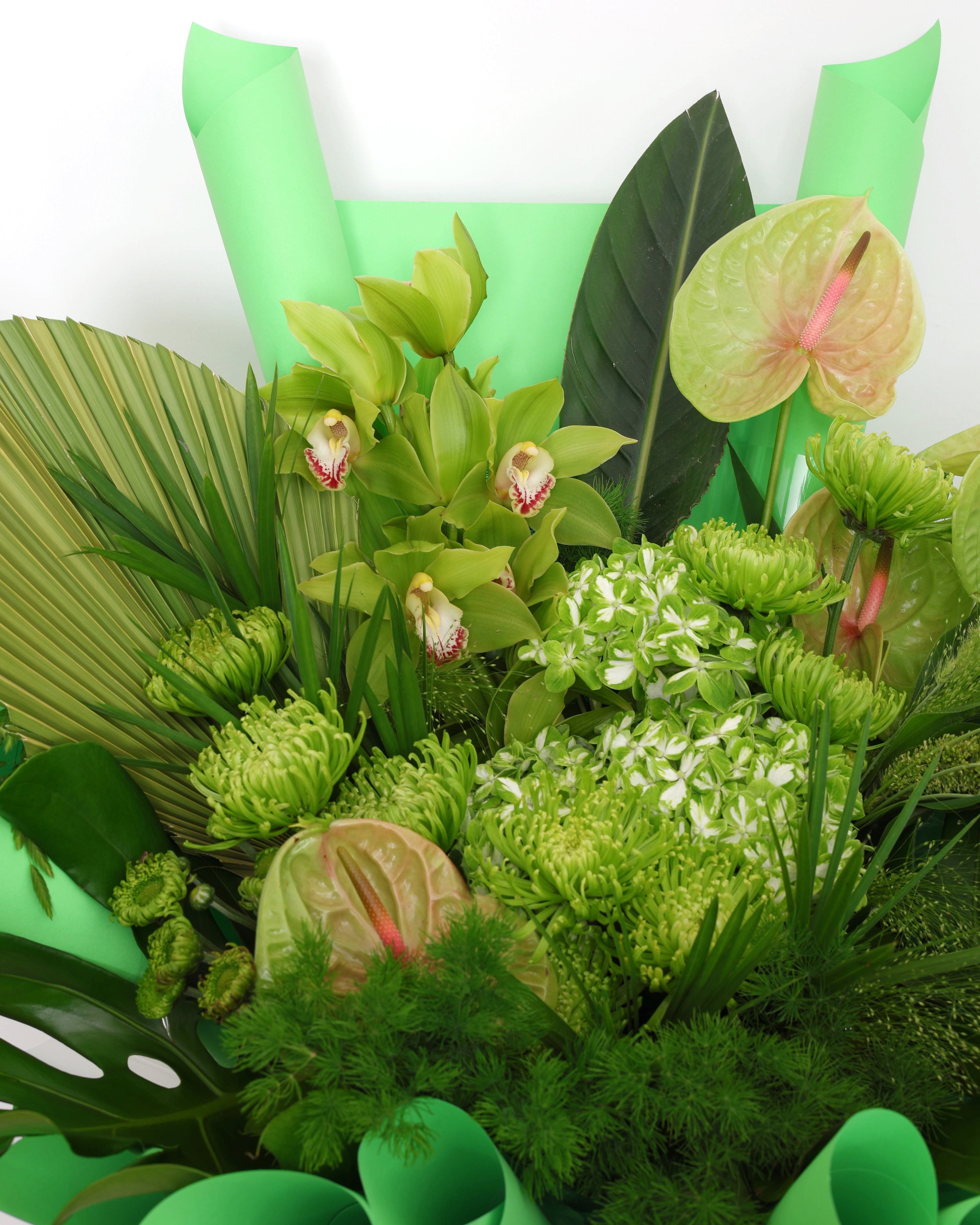 MINT TO BE : A GREEN AFFAIR - MEIDIUM BOUQUET