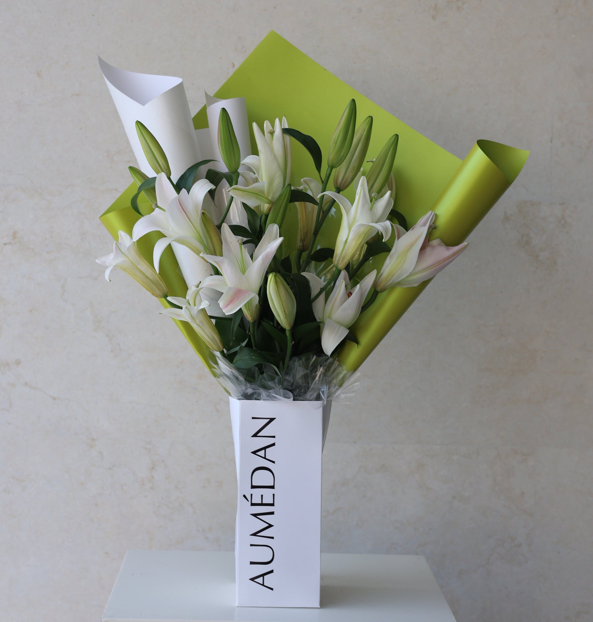 lily flower hand bouquet LILY BLOOMS