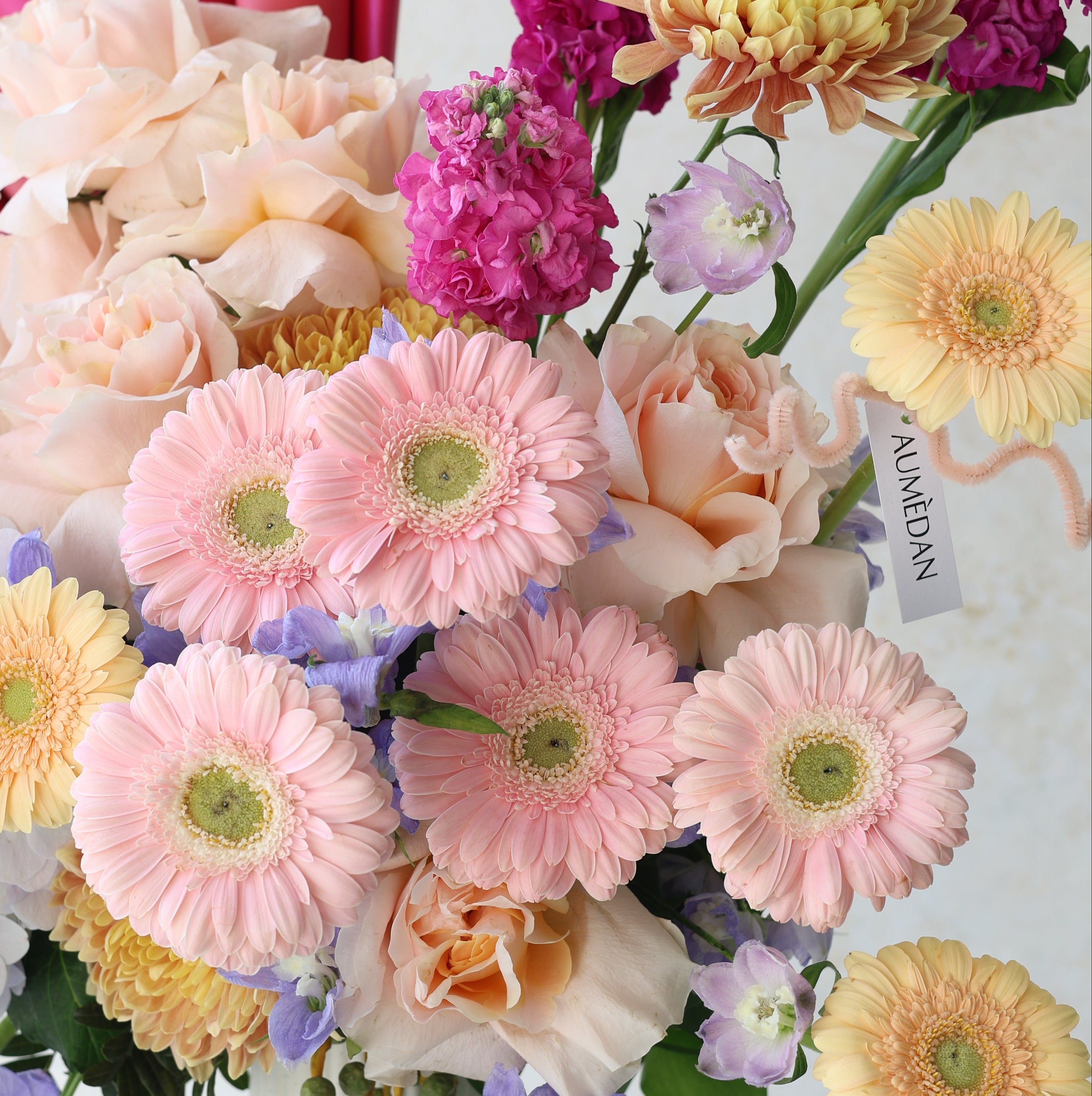 PASTAL BLOSSOM - VASE ARRANGEMENT