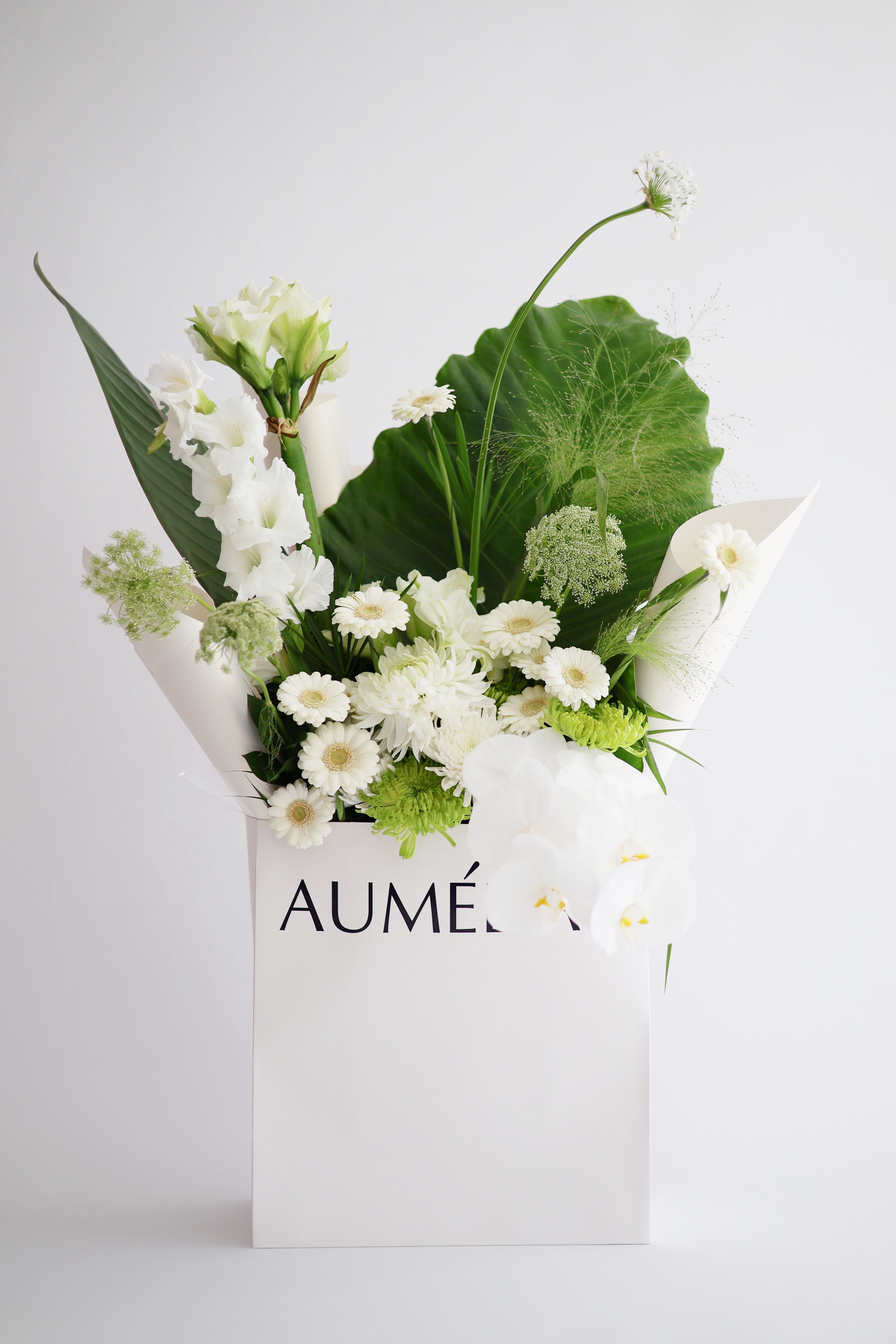 LUSH ICE - SLEEVE BOUQUET