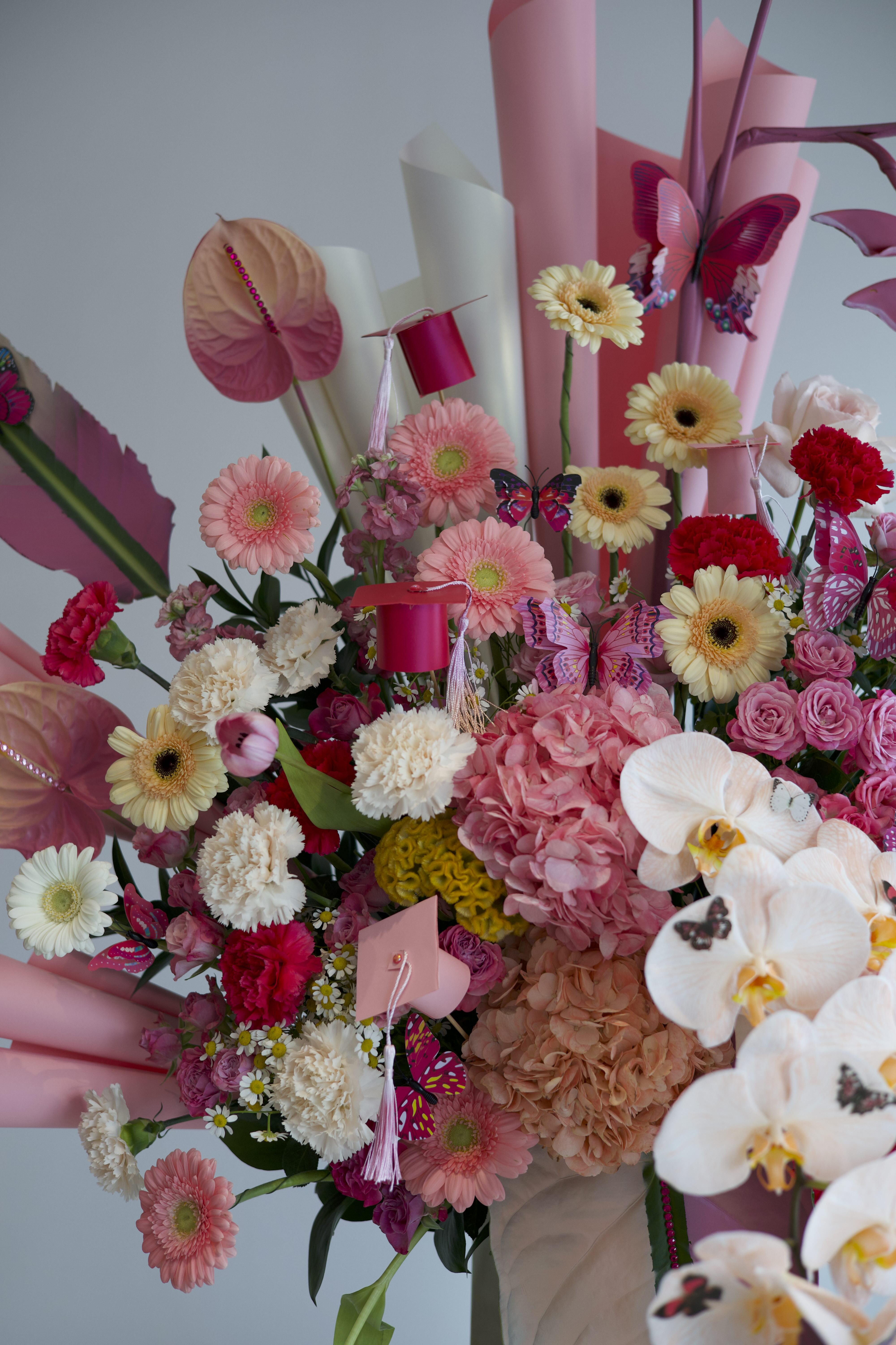 ON WEDNESDAYS WE WEAR PINK - VASE ARRANGEMENT
