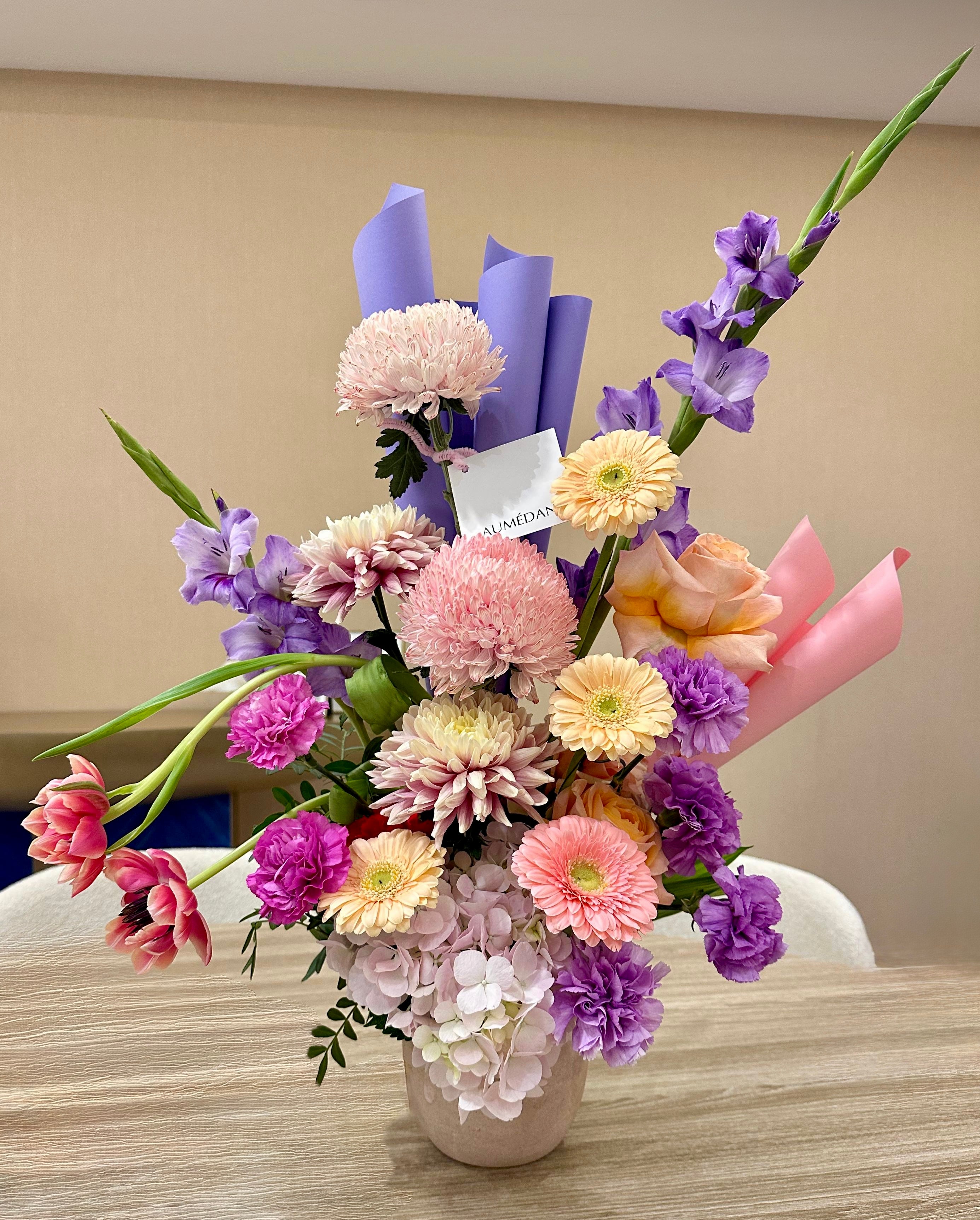 Call Me Sassi  - VASE ARRANGEMENT
