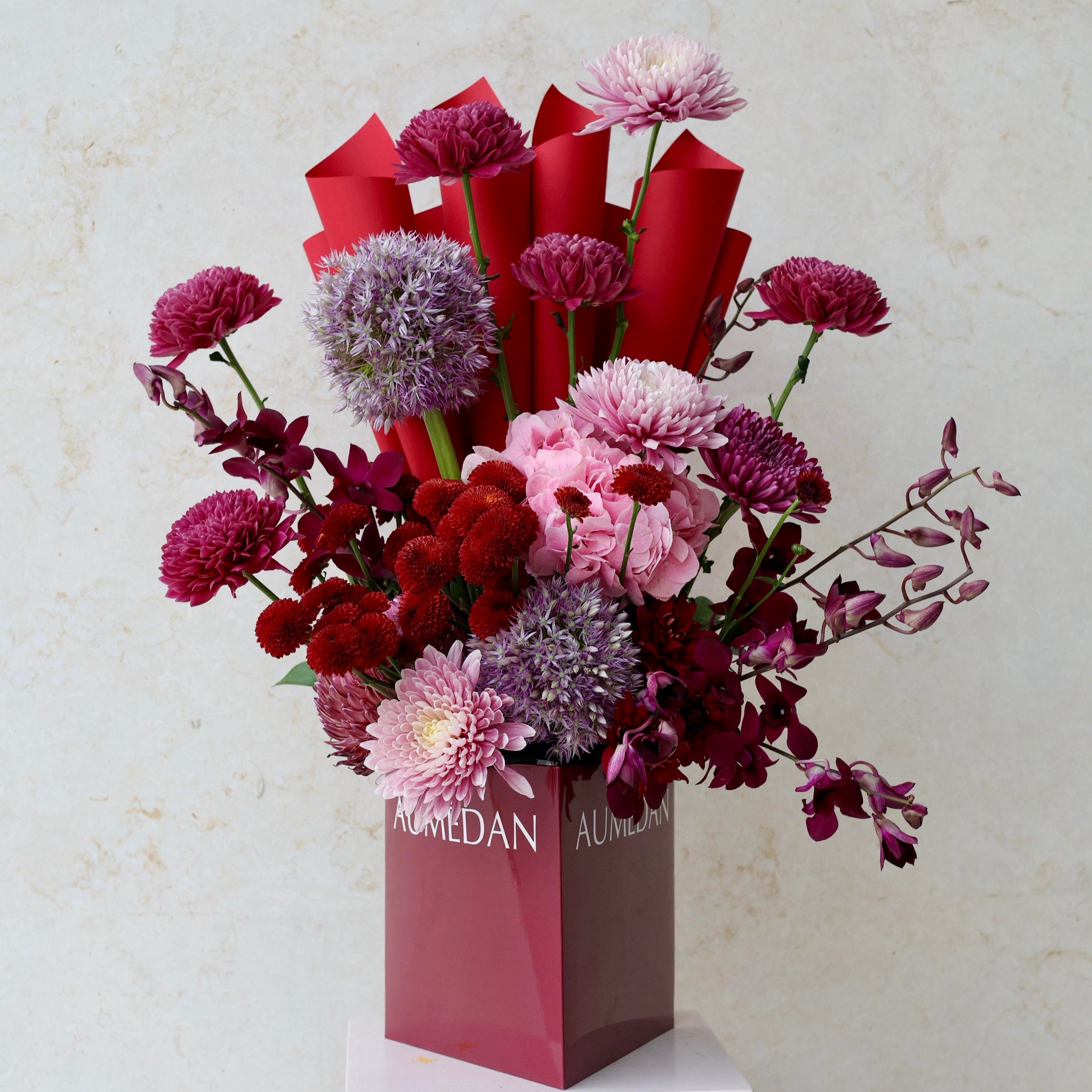 BORDEAUX - TRITOTE BAG ARRANGEMENT
