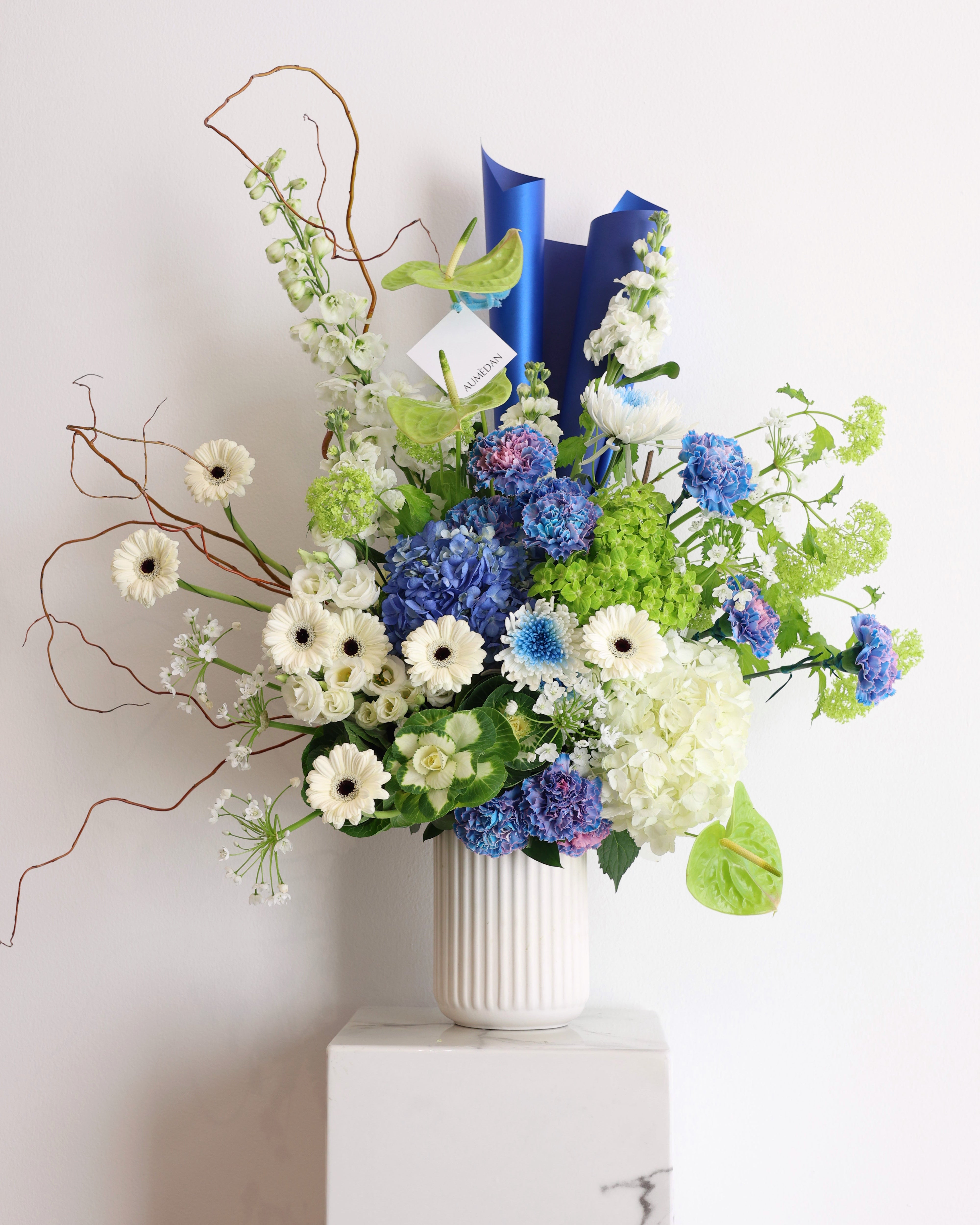 tide and terrain - VASE ARRANGEMENT