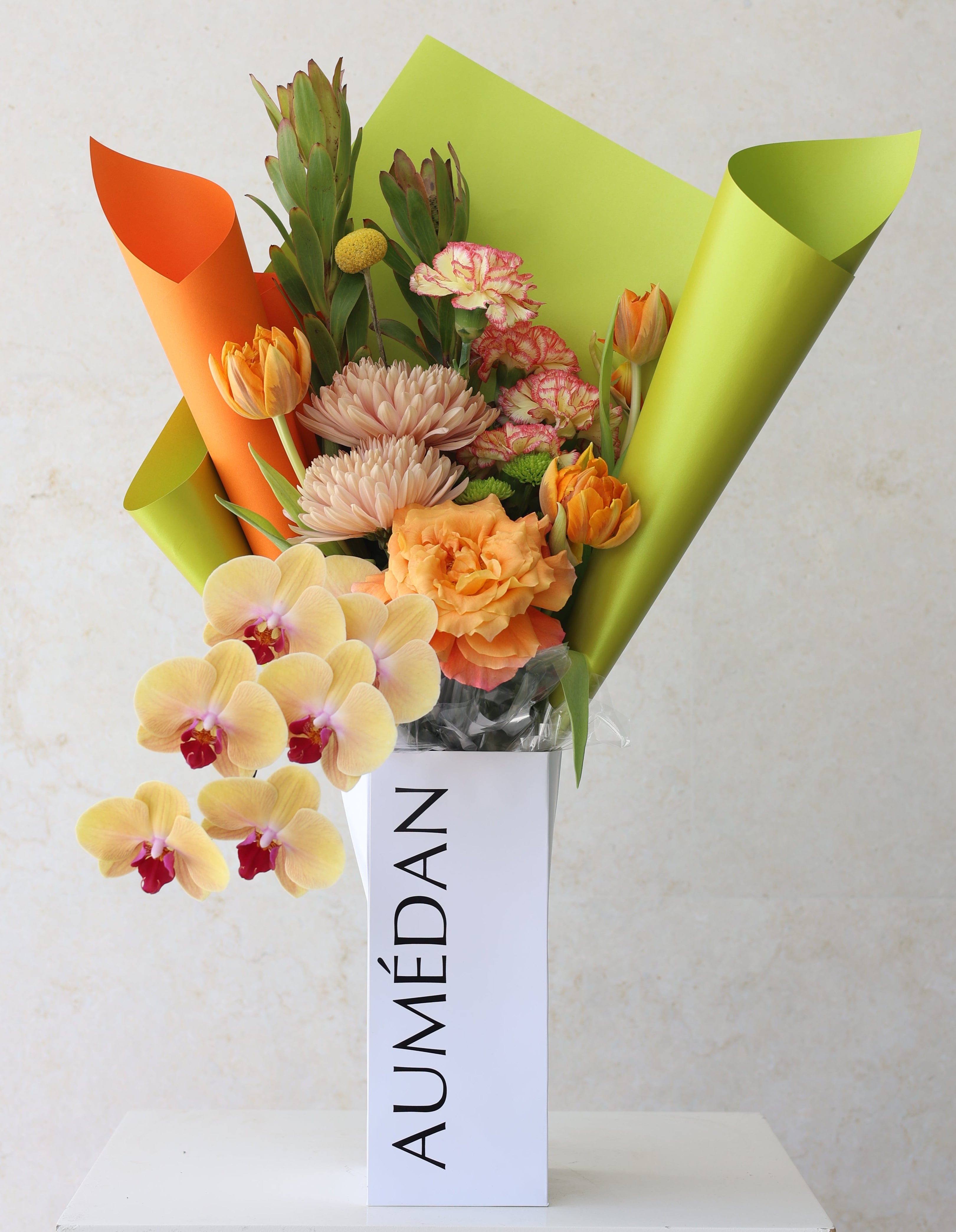 SUNSET LOVE  -  HAND BOUQUET
