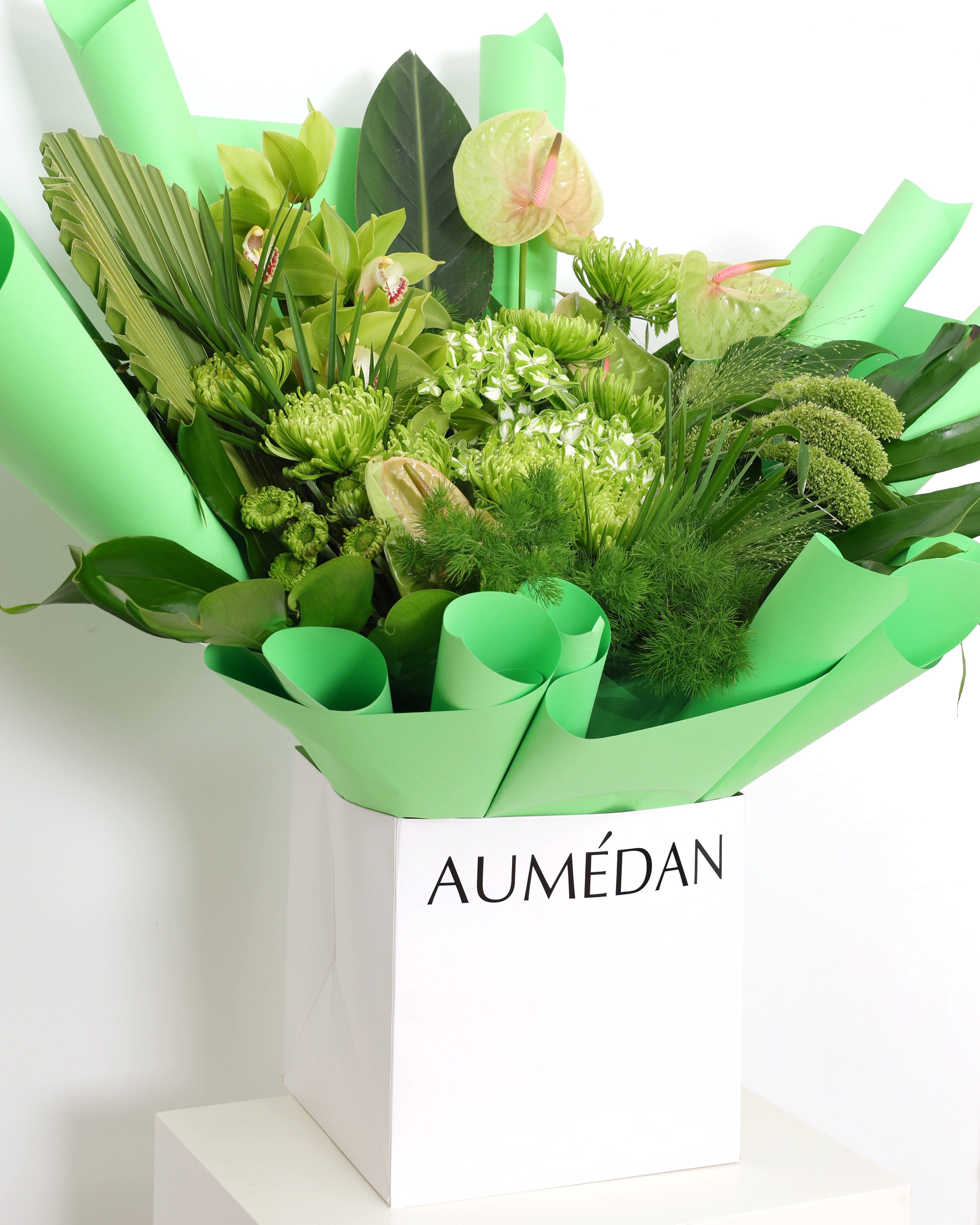 MINT TO BE : A GREEN AFFAIR  -  MEIDIUM BOUQUET