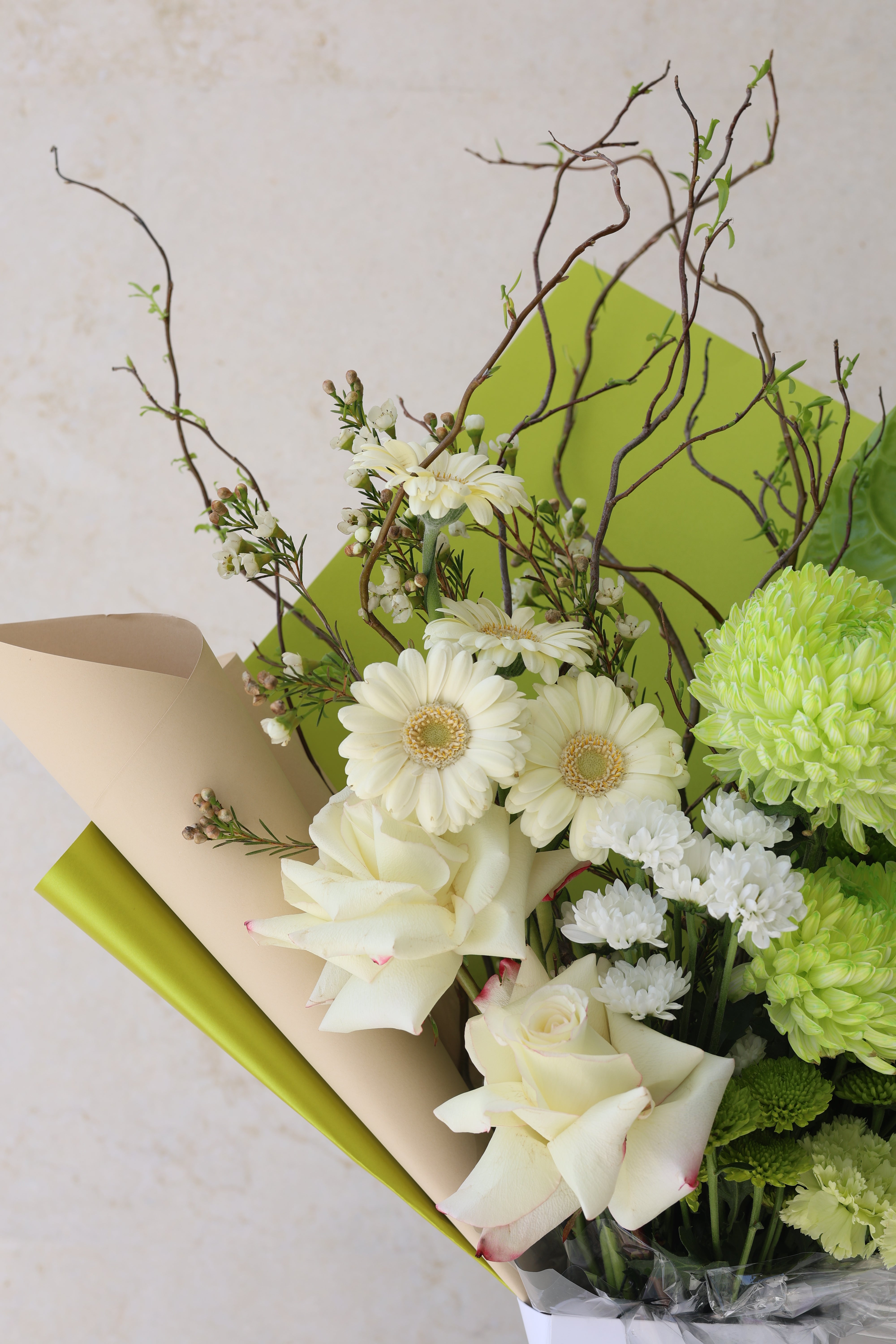 GREEN VALLEY  -  HAND BOUQUET