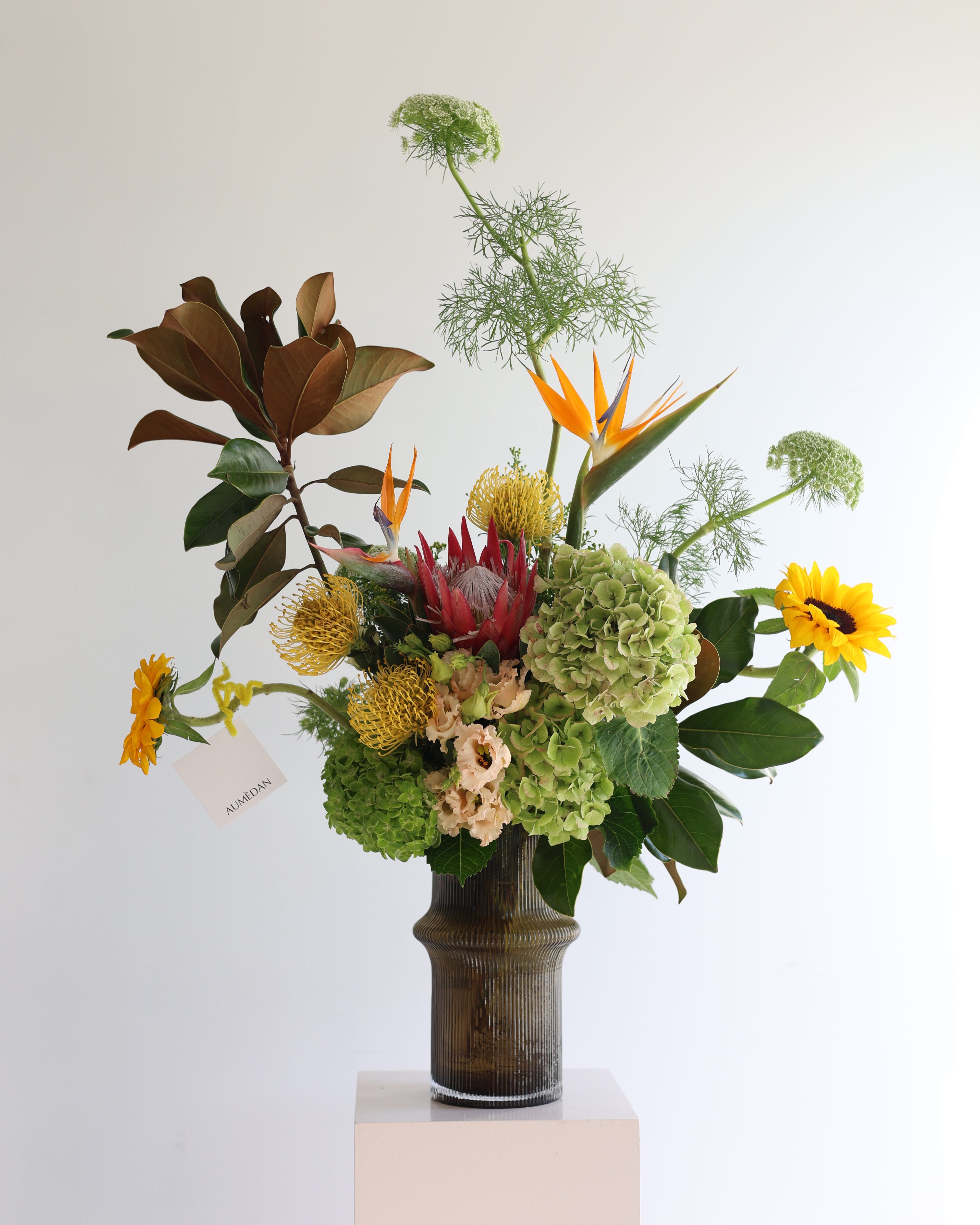 stranger greens - VASE ARRANGEMENT