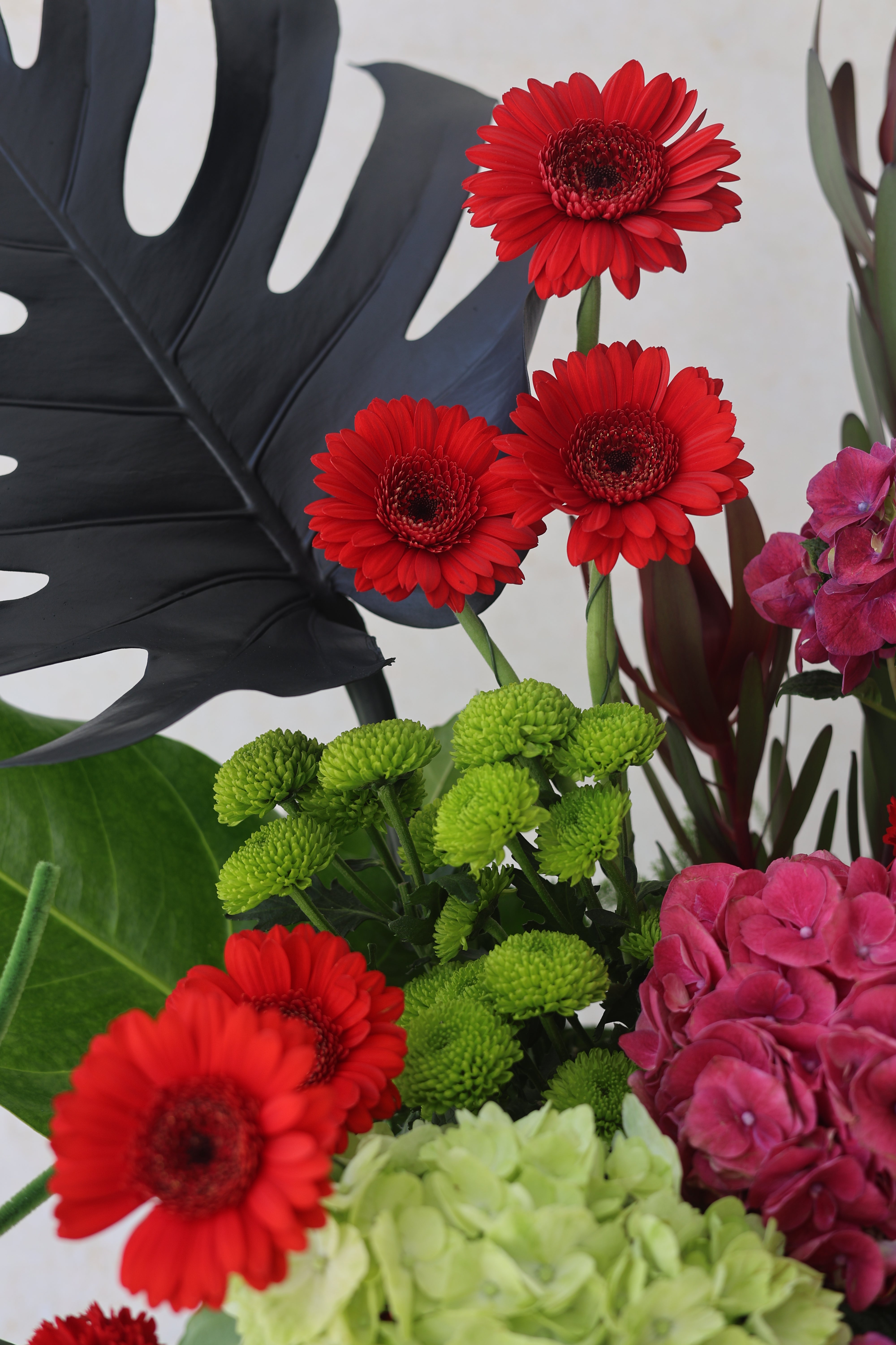 STAY DIFFERENT - VASE ARRANGEMENT