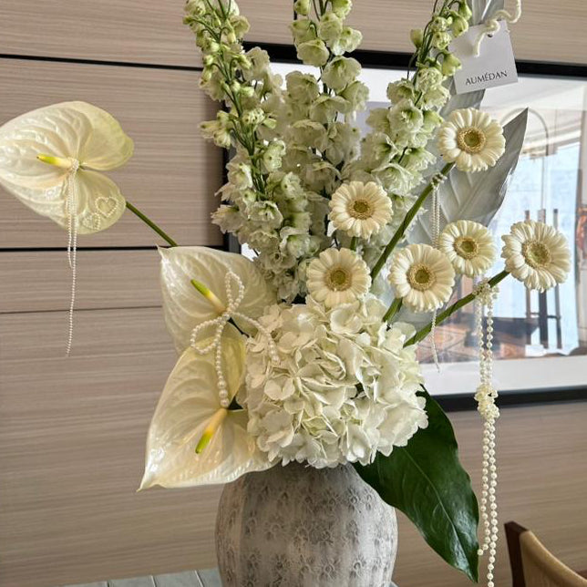 PEARLS & MORE  - VASE ARRANGEMENT